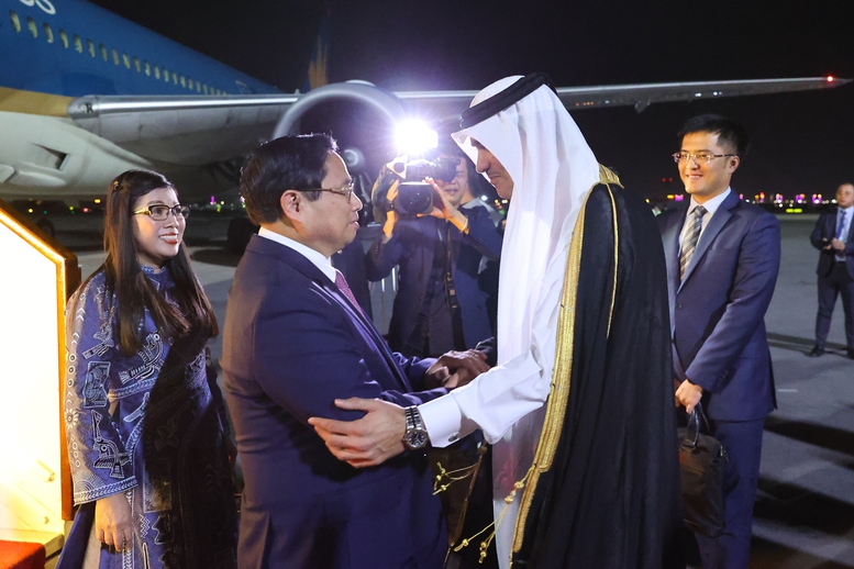 Thủ tướng Phạm Minh Ch&iacute;nh bắt đầu thăm ch&iacute;nh thức Qatar- Ảnh 2.