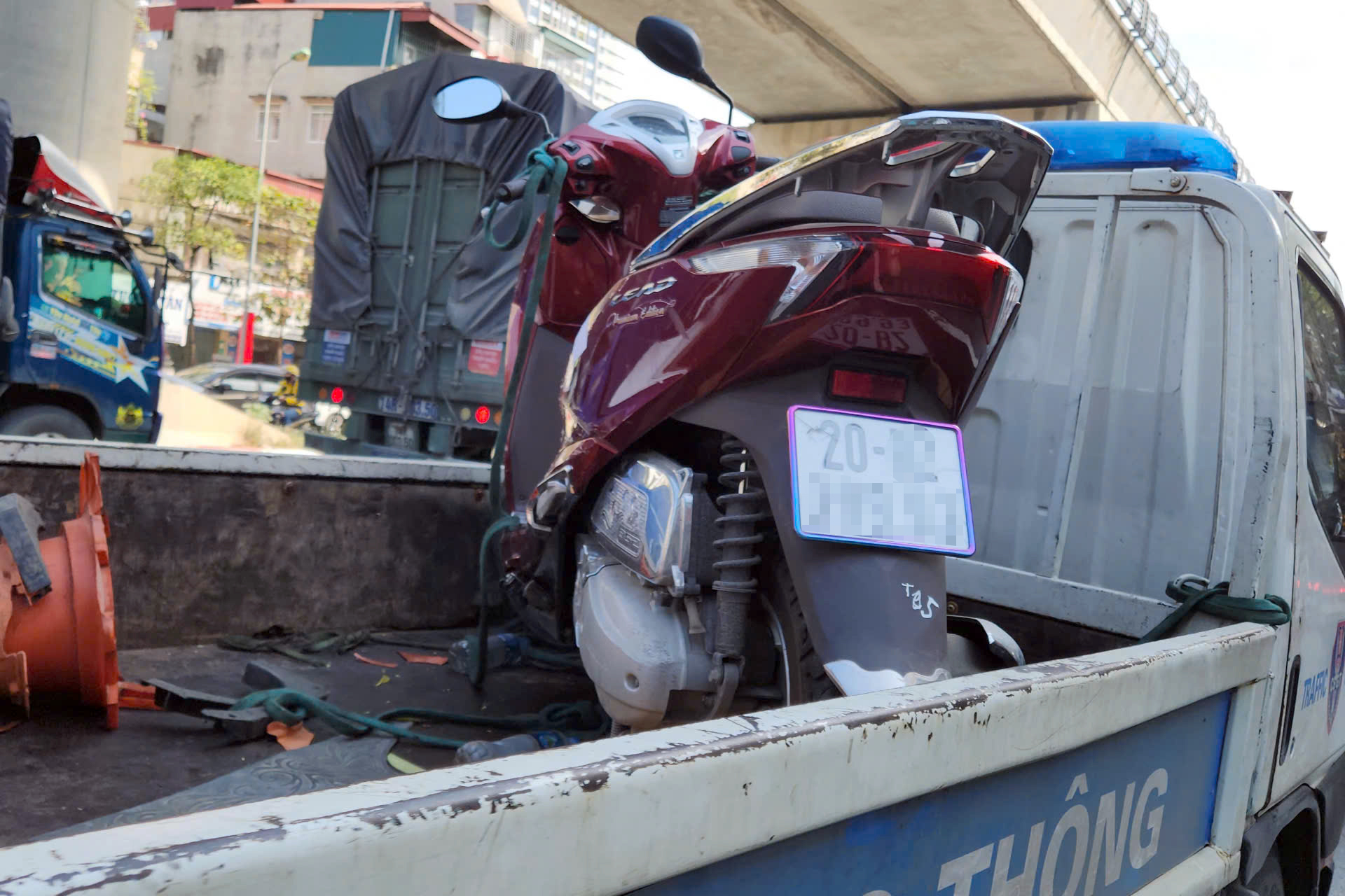 Quy định về dựng lại hiện trường, giải quyết vụ TNGT đường bộ từ 1/1/2025- Ảnh 2.