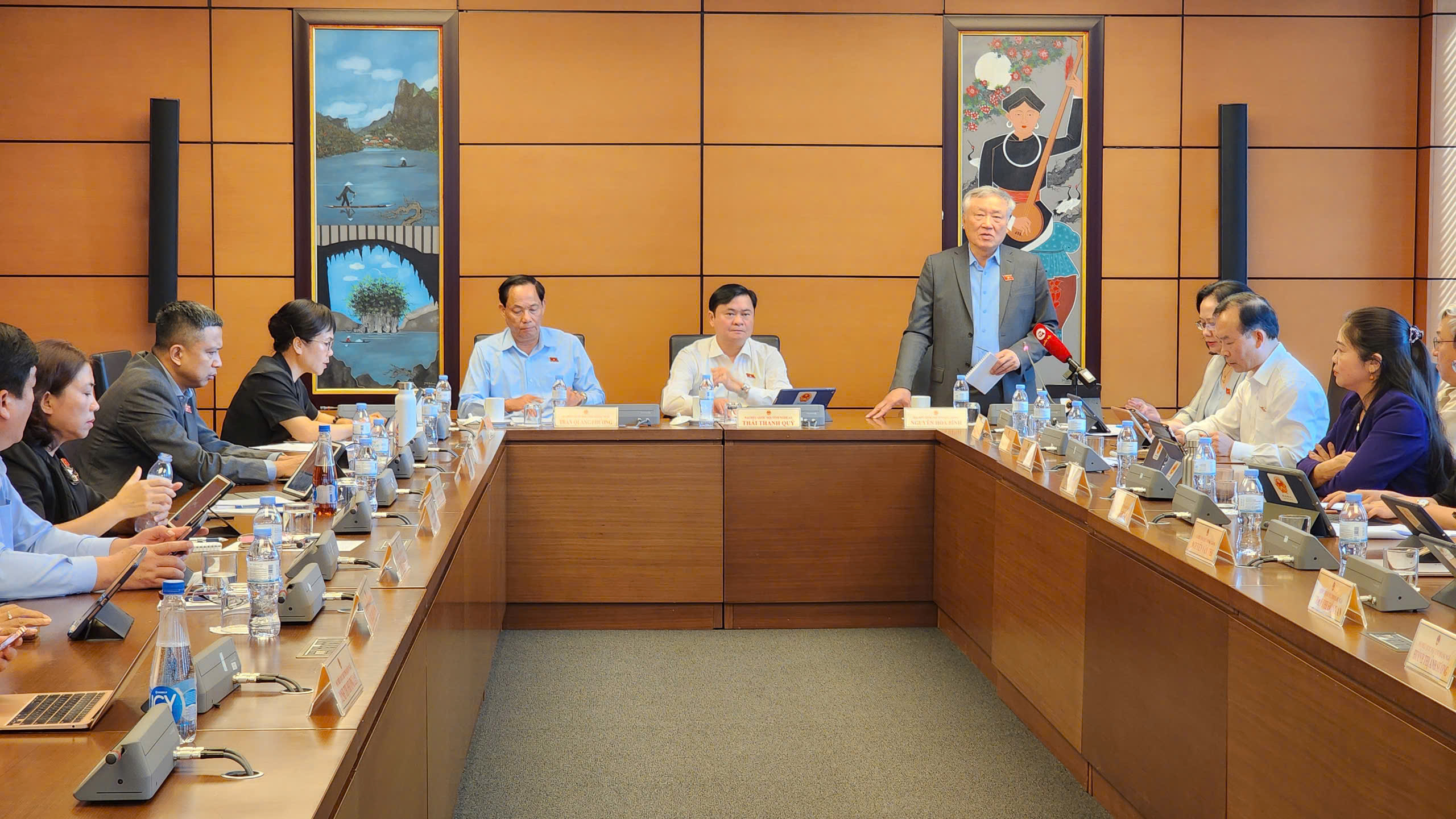 Đại biểu Quốc hội: Thận trọng với đề xuất đấu thầu trước, duyệt dự án sau- Ảnh 3. Đại biểu Quốc hội: Thận trọng với đề xuất đấu thầu trước, duyệt dự án sau- Ảnh 3.