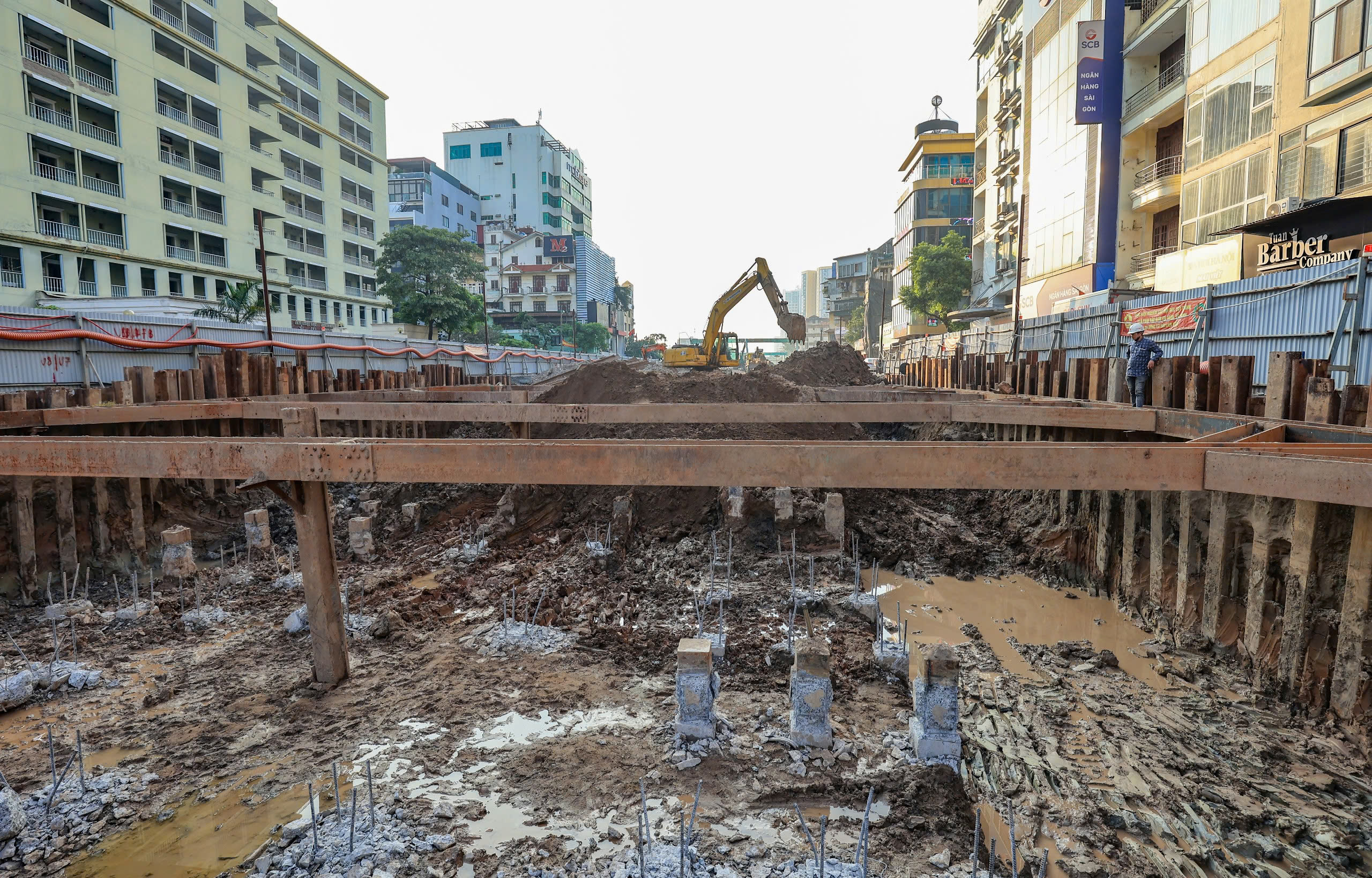 Cận cảnh hầm chui gần 800 tỷ đồng ở H&agrave; Nội sau 2 năm thi c&ocirc;ng- Ảnh 14.