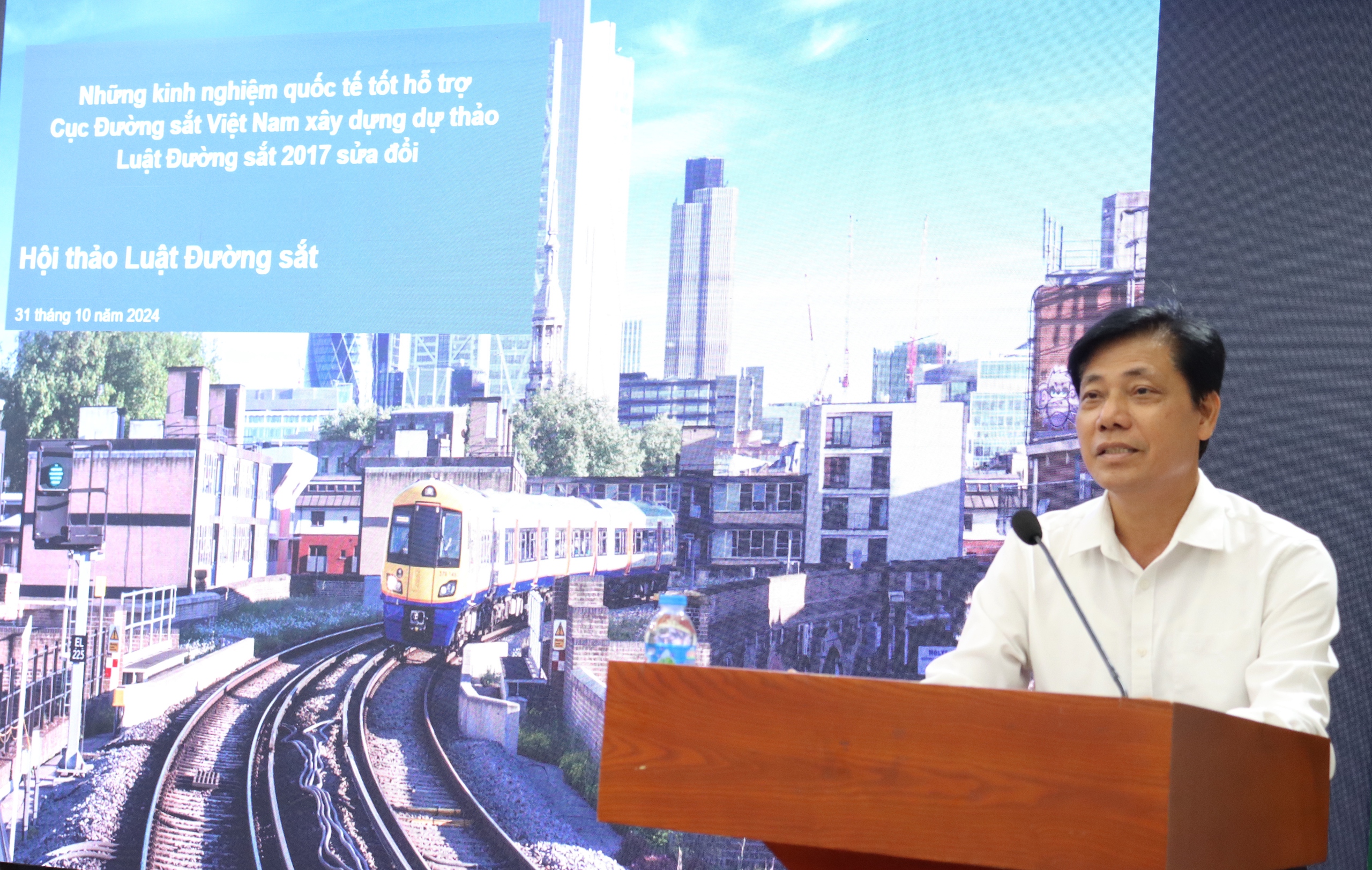 Sửa Luật Đường sắt, bổ sung nhiều cơ chế đặc th&ugrave; - Ảnh 3.