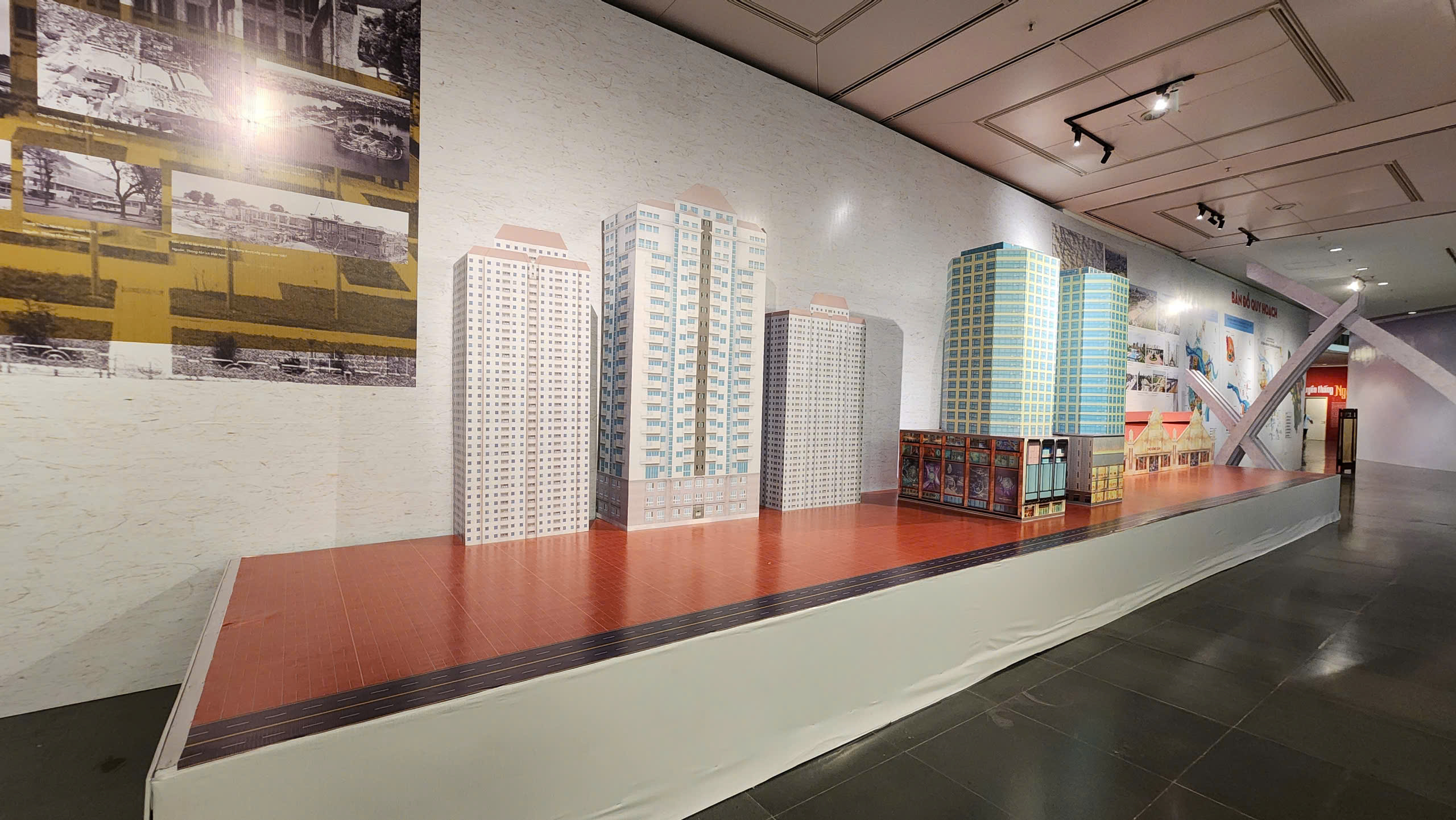 Khám phá không gian 2.500m2 tái hiện thành tựu kinh tế, văn hóa, xã hội của Thủ đô- Ảnh 15. Khám phá không gian 2.500m2 tái hiện thành tựu kinh tế, văn hóa, xã hội của Thủ đô- Ảnh 15.