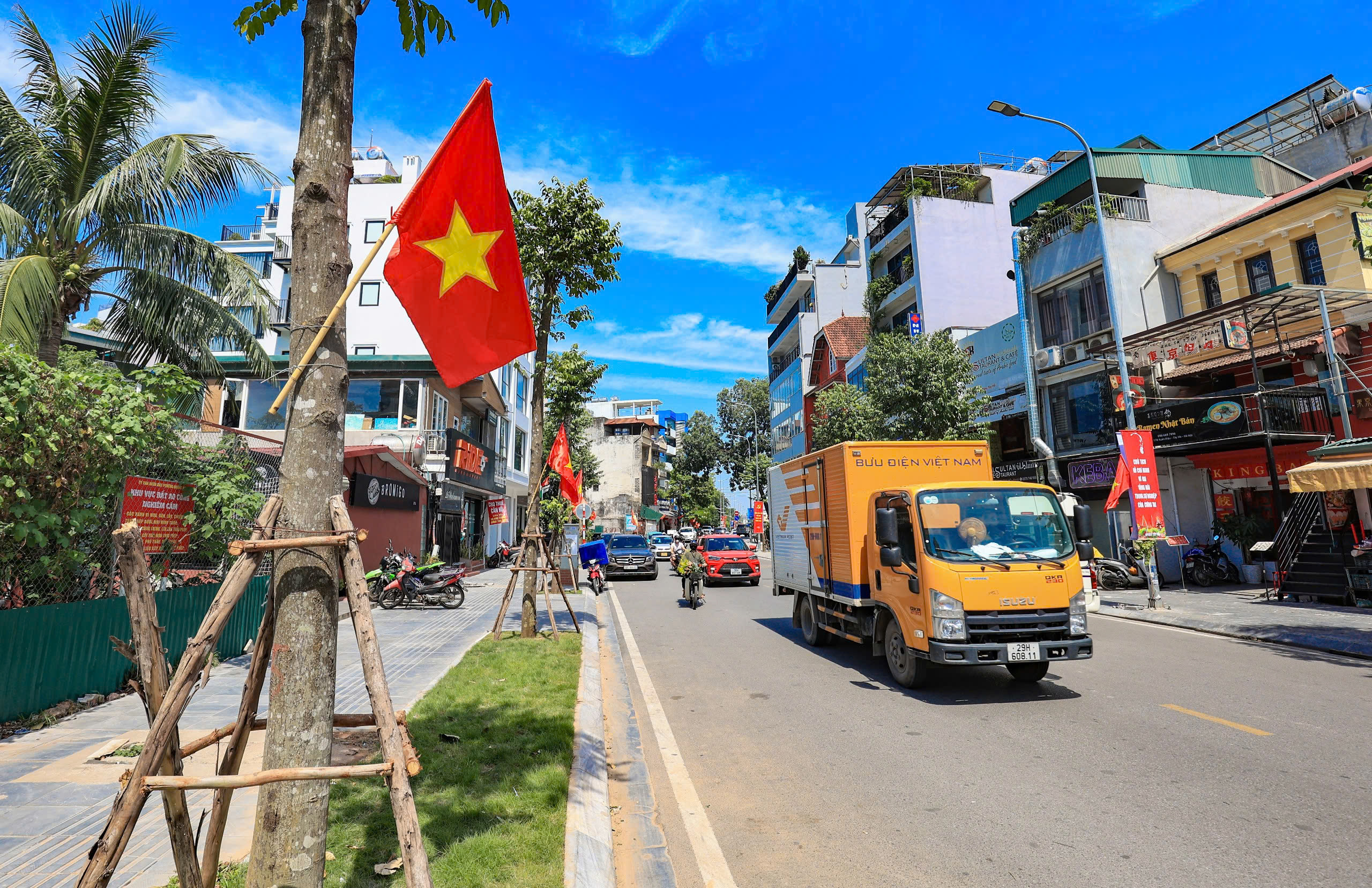 H&agrave; Nội: Ngắm đường Xu&acirc;n Diệu vừa th&ocirc;ng xe sau nhiều năm thi c&ocirc;ng- Ảnh 4.