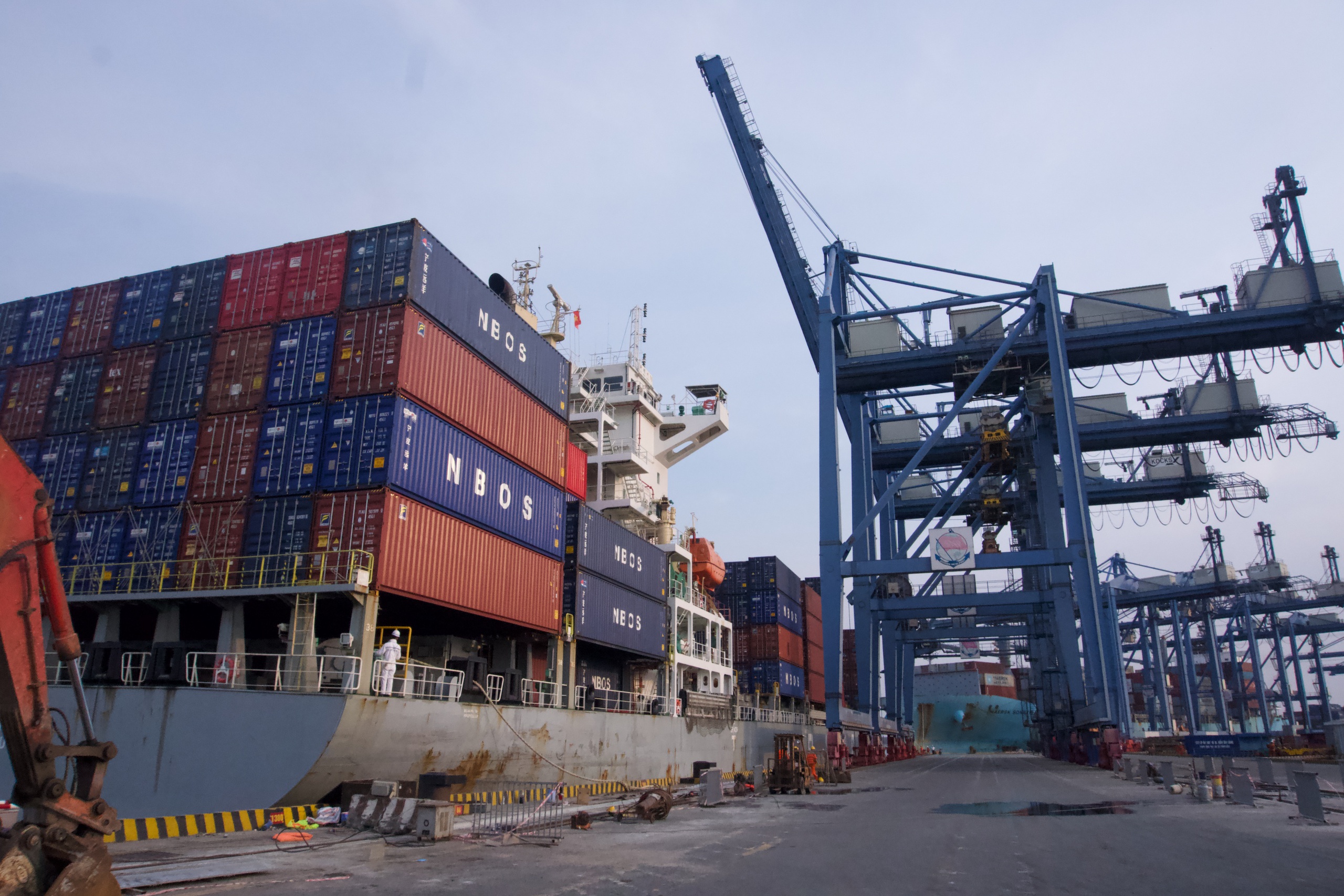 H&agrave;ng qua cảng biển tăng trưởng 2 con số- Ảnh 1.