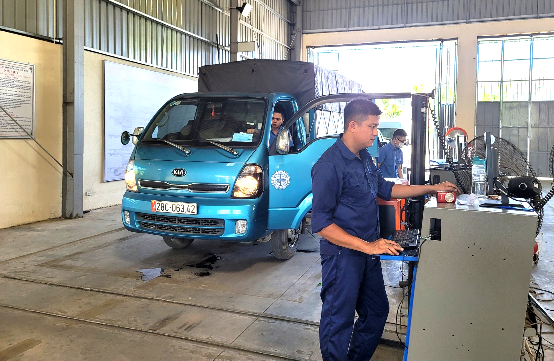 Đề xuất lộ tr&igrave;nh mới &aacute;p dụng mức ti&ecirc;u chuẩn kh&iacute; thải đối với xe cơ giới- Ảnh 2.