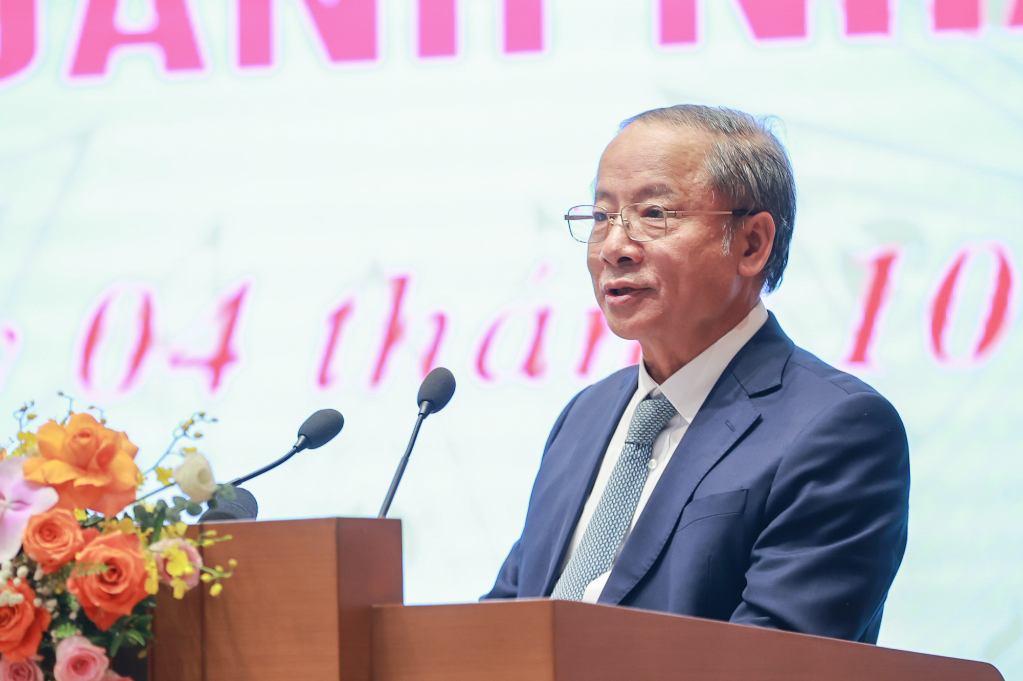 Kiến nghị lập đề &aacute;n thu h&uacute;t vốn l&agrave;m cao tốc, đường sắt tốc độ cao- Ảnh 1.