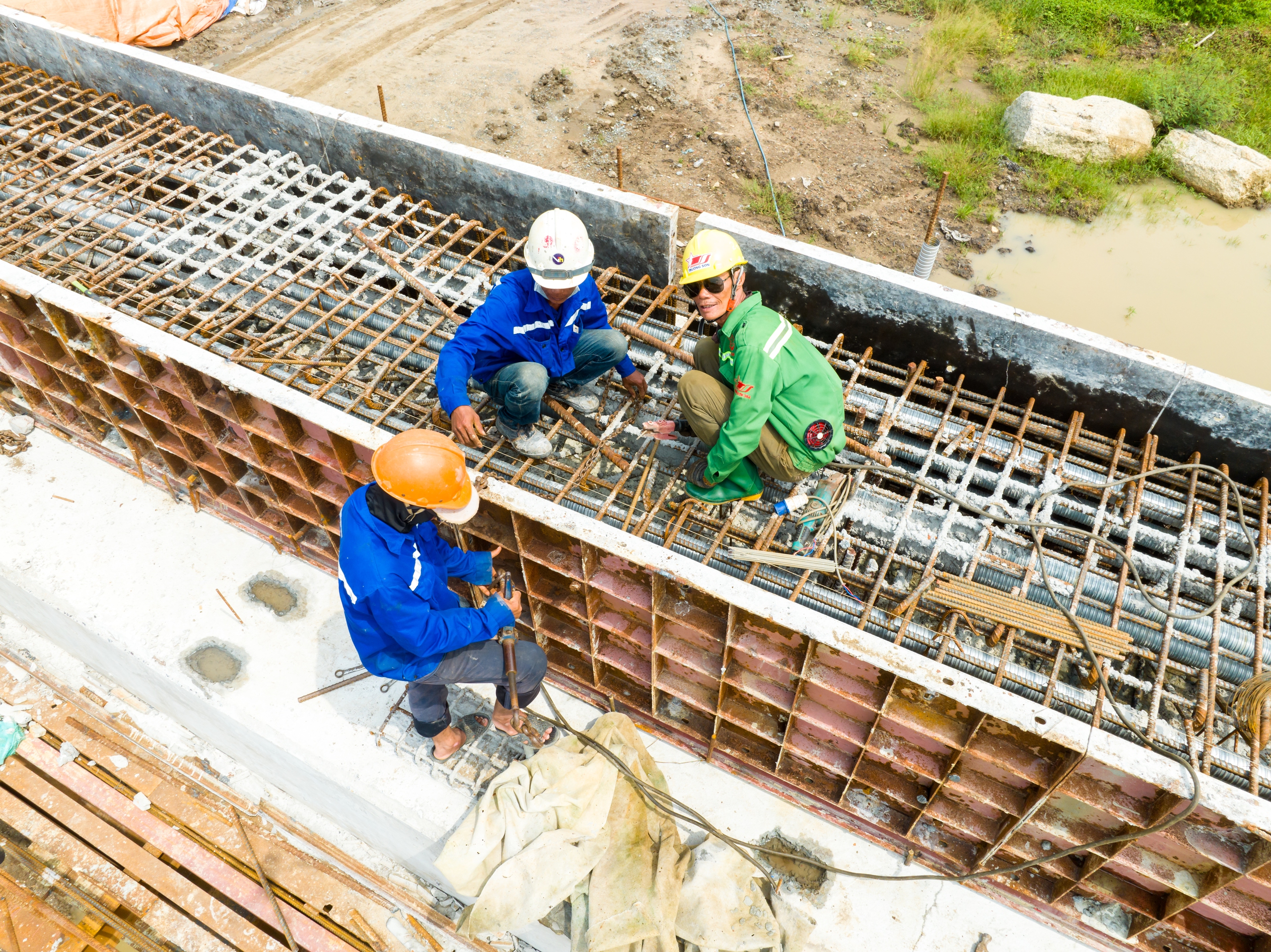 C&oacute; c&aacute;t, nh&agrave; thầu tăng tốc thi c&ocirc;ng đường v&agrave;nh đai 3 TP.HCM- Ảnh 13.