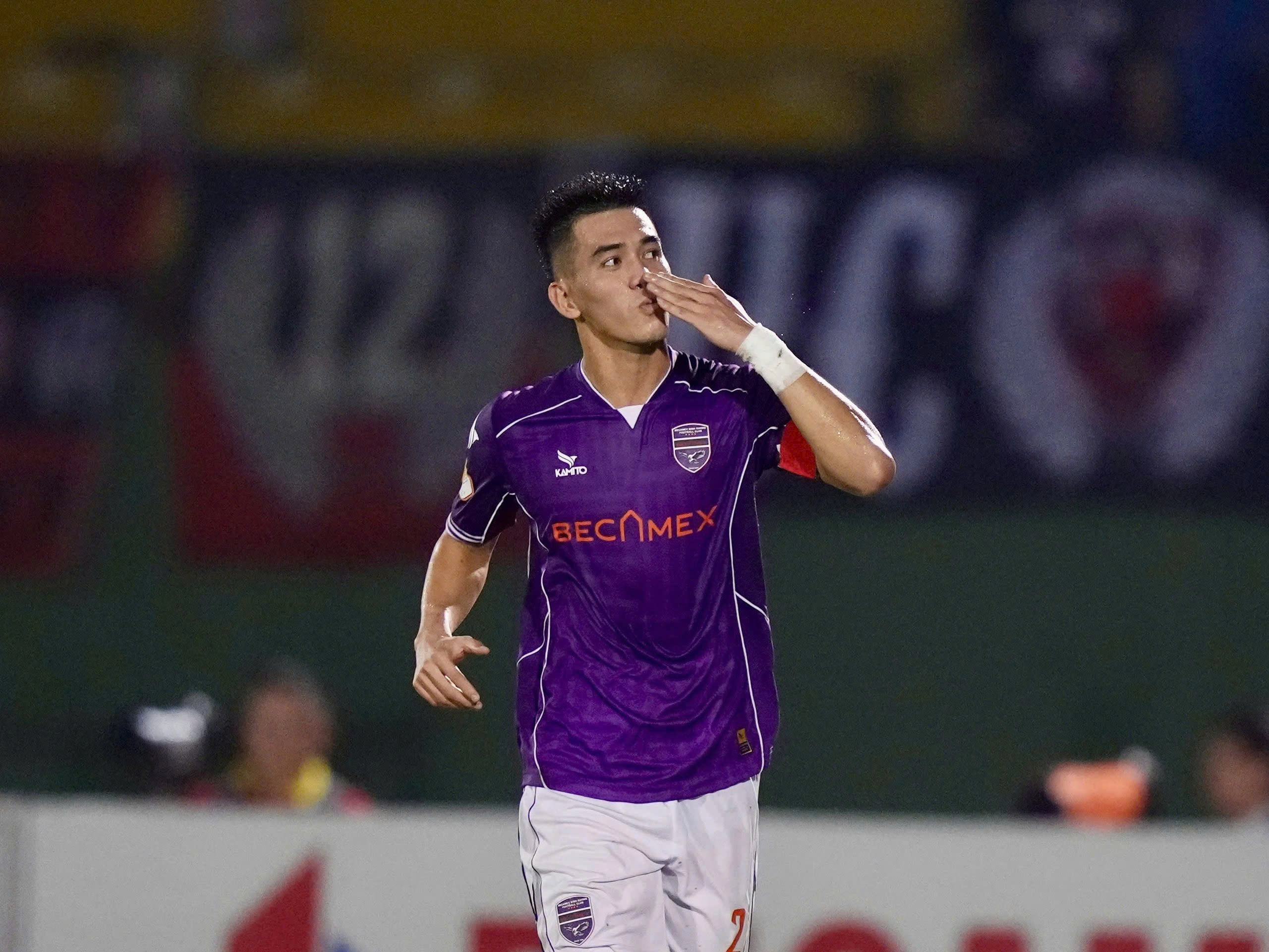 Tuyển Việt Nam mất trọng ph&aacute;o trước trận gặp Ấn Độ?- Ảnh 1.