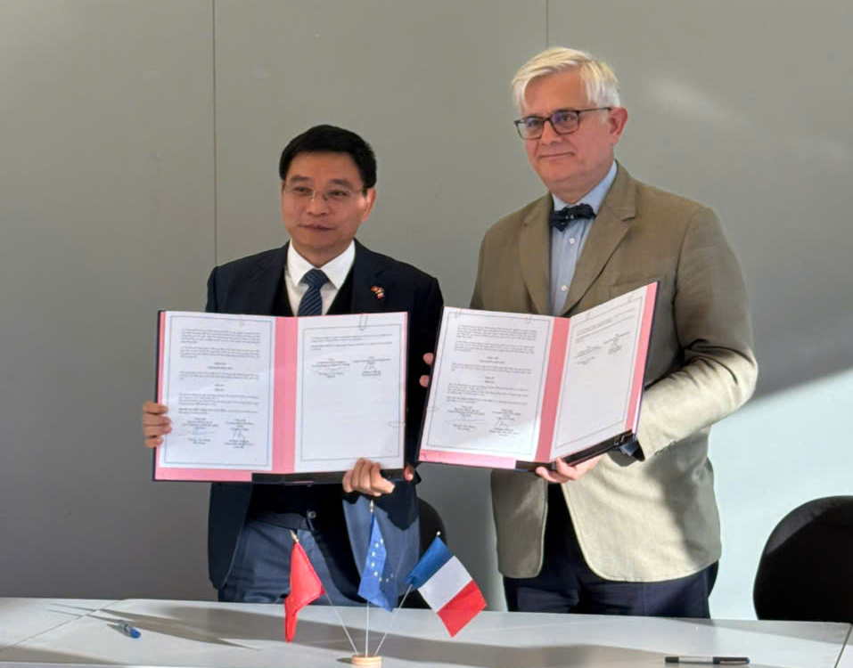 Bộ GTVT Việt Nam v&agrave; Cơ quan Ph&aacute;t triển Ph&aacute;p k&yacute; hợp t&aacute;c- Ảnh 1.