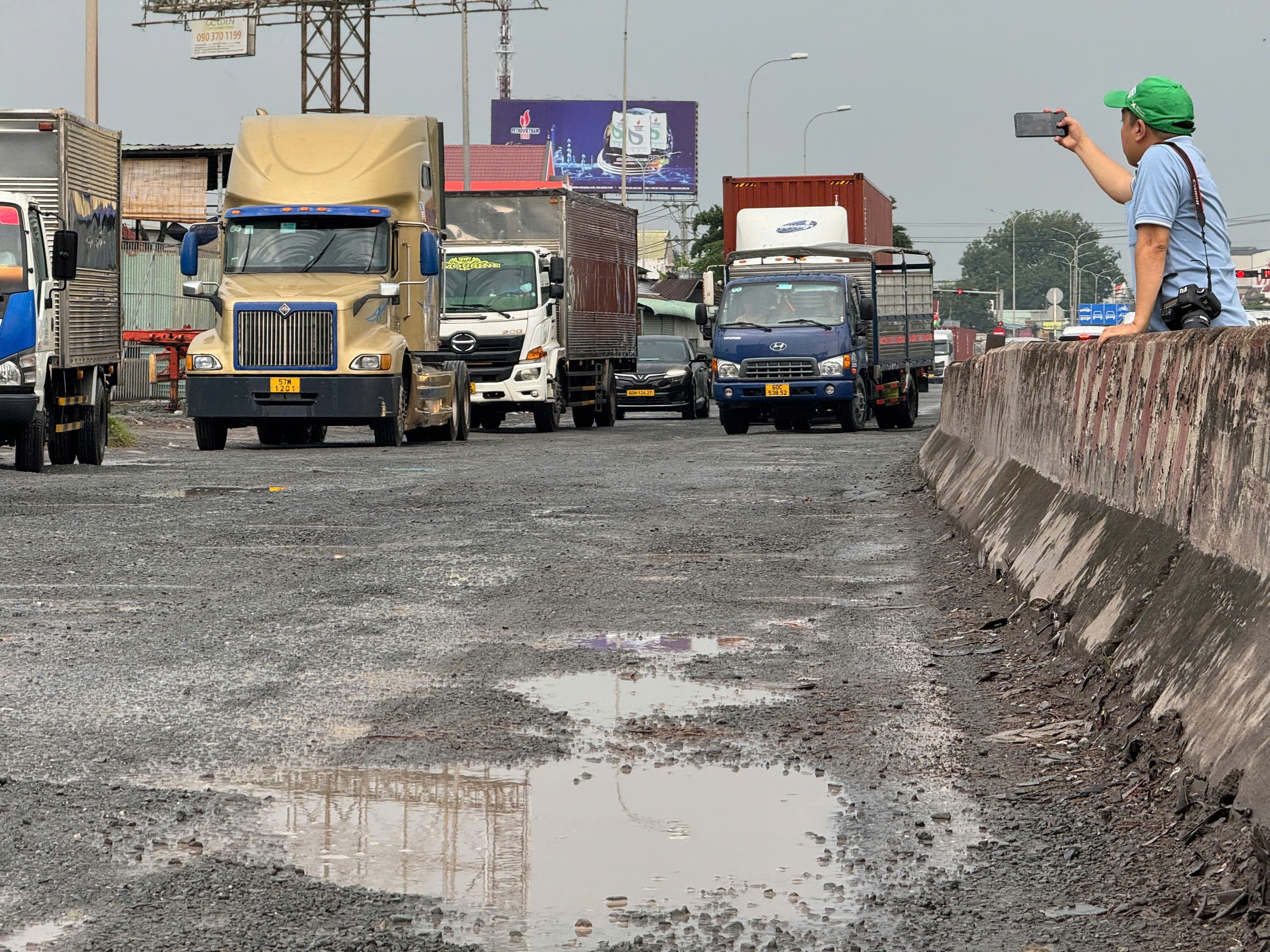 Đồng Nai: Ph&acirc;n luồng giao th&ocirc;ng để sửa chữa QL51 đoạn trước Sơn Ti&ecirc;n- Ảnh 1.