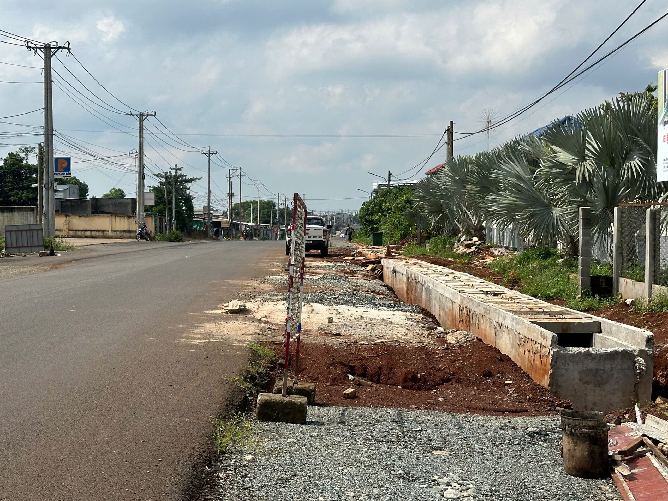 Bà Rịa - Vũng Tàu: Thót tim khi đi trên tỉnh lộ 328- Ảnh 5. Bà Rịa - Vũng Tàu: Thót tim khi đi trên tỉnh lộ 328- Ảnh 5.