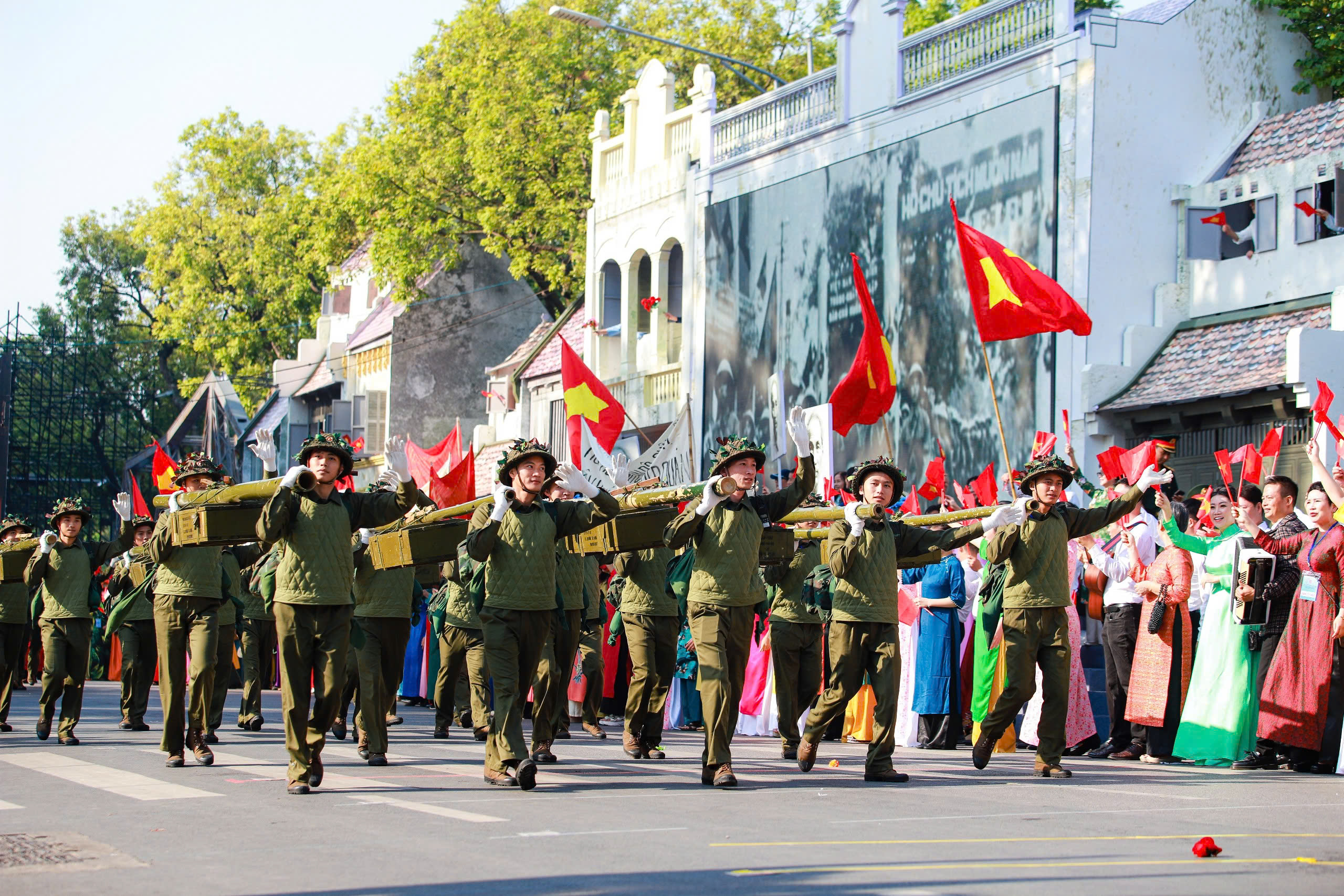 H&ugrave;ng tr&aacute;ng Ng&agrave;y hội Văn h&oacute;a v&igrave; h&ograve;a b&igrave;nh ch&agrave;o mừng kỷ niệm 70 năm Ng&agrave;y Giải ph&oacute;ng Thủ đ&ocirc;- Ảnh 6.