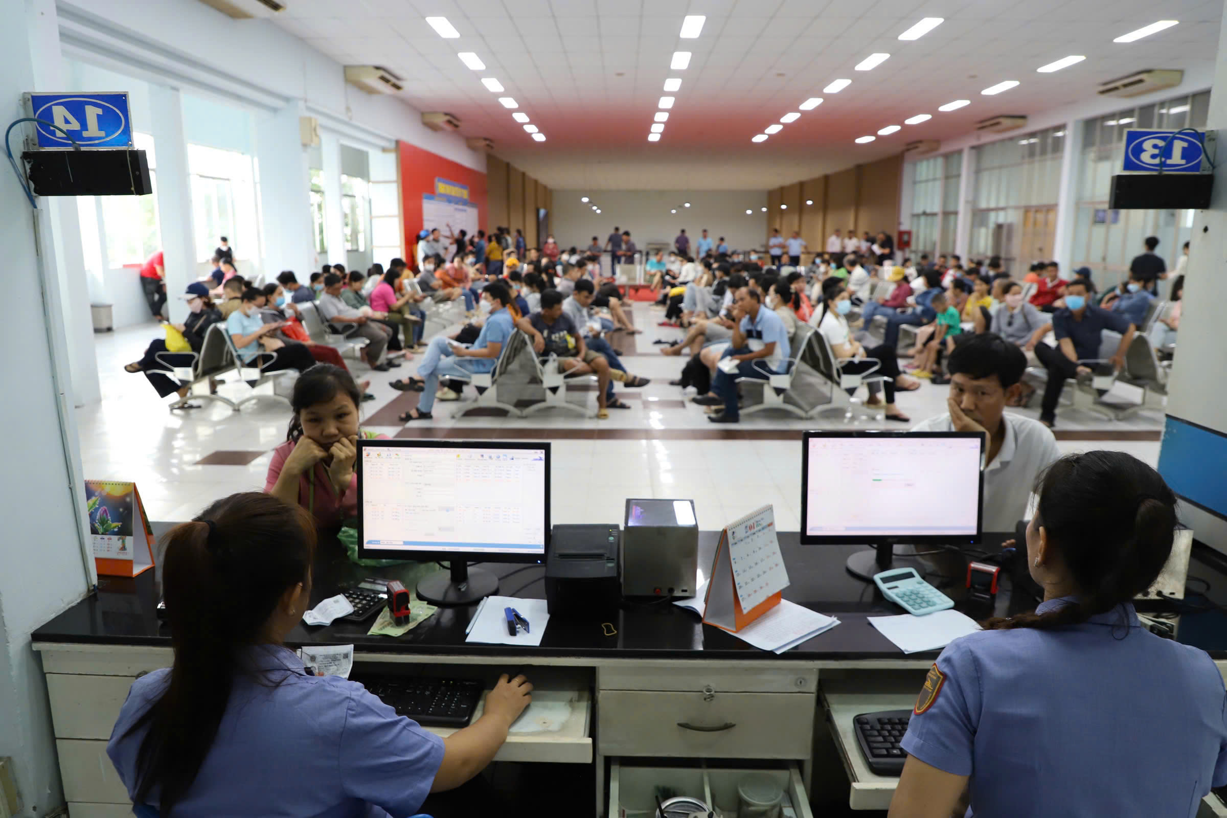 Hơn 26 ngh&igrave;n v&eacute; t&agrave;u Tết được kh&aacute;ch đặt mua sau 2 giờ mở b&aacute;n- Ảnh 2.