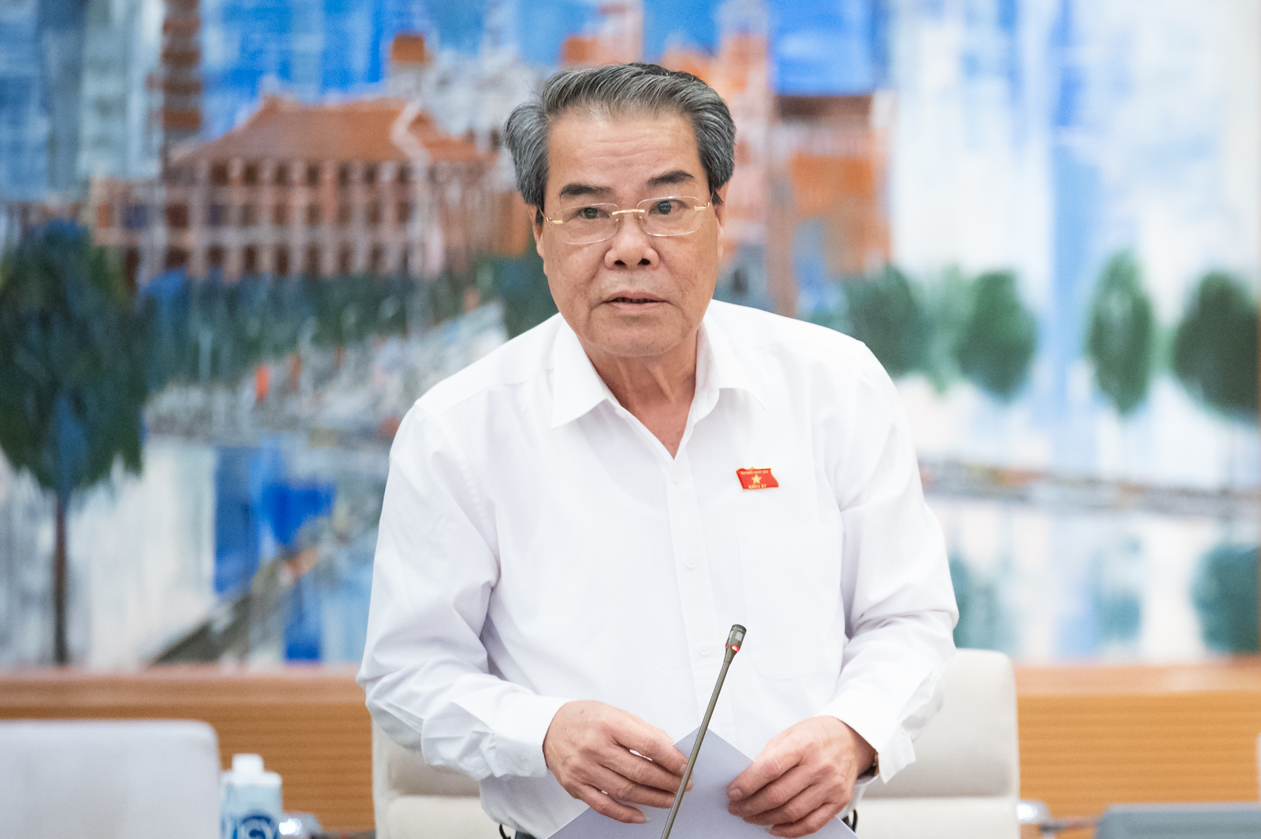 Cử tri v&agrave; nh&acirc;n d&acirc;n đồng t&igrave;nh, ủng hộ chủ trương đầu tư đường sắt tốc độ cao Bắc - Nam- Ảnh 2.