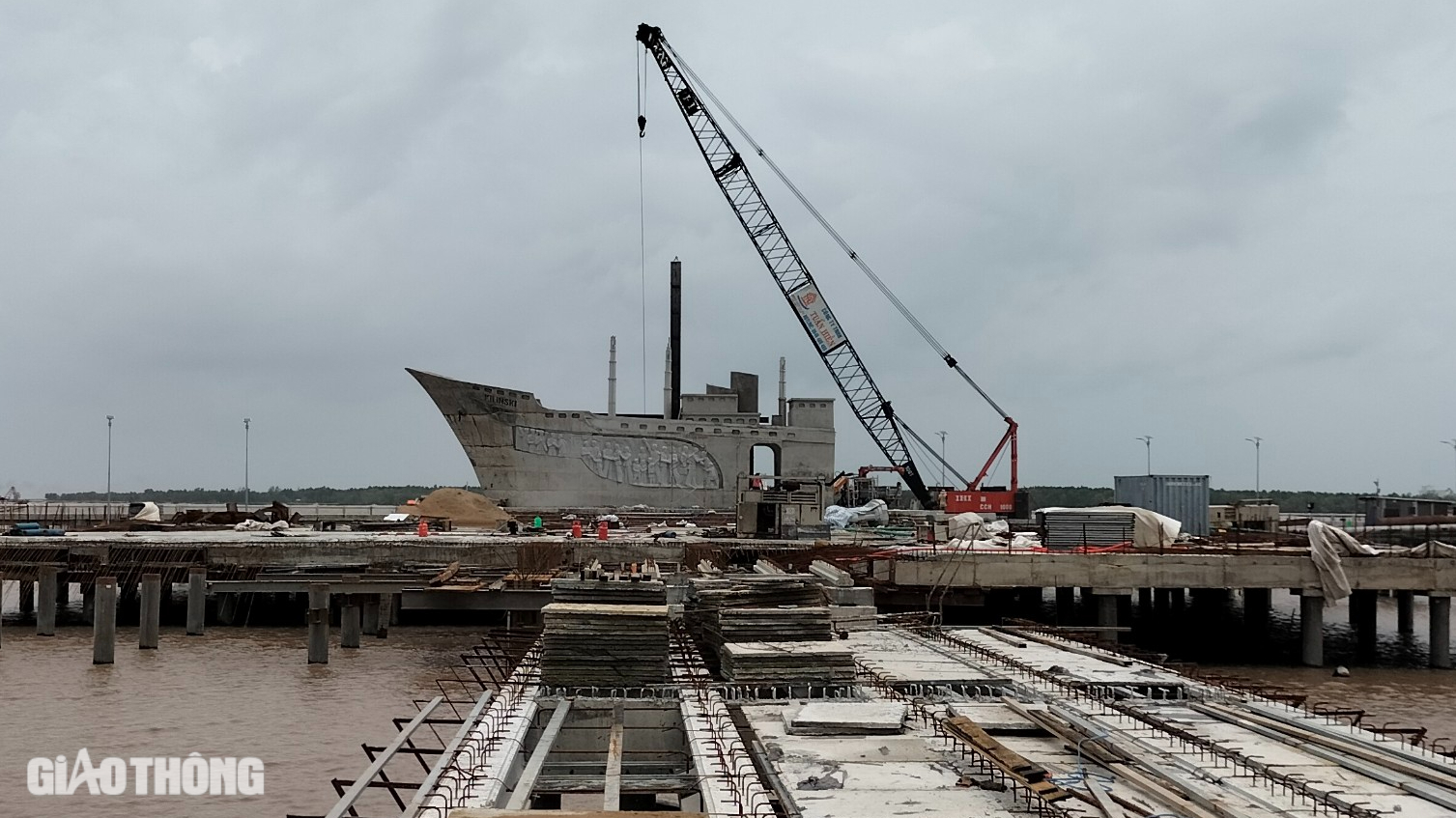 Nhiều chương tr&igrave;nh nổi bật tại lễ kỷ niệm 70 năm sự kiện tập kết ra Bắc tại C&agrave; Mau- Ảnh 1.