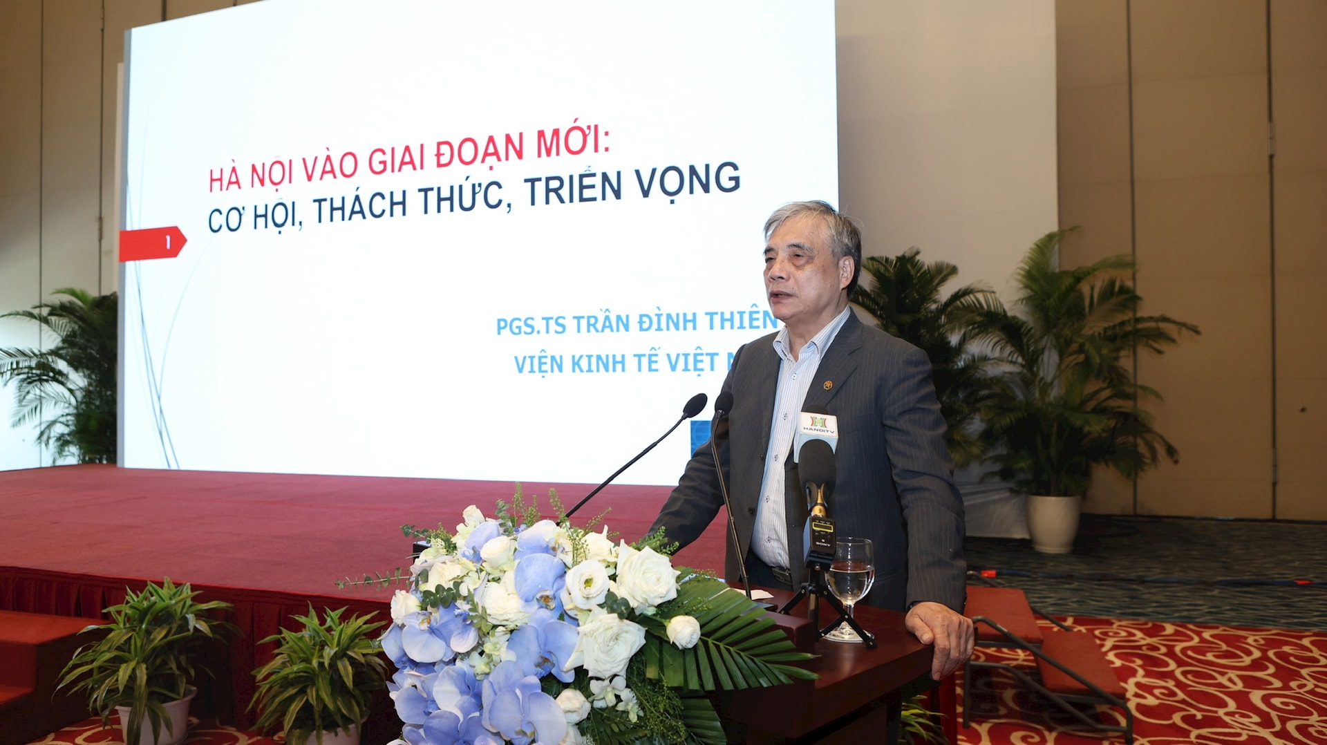 Cần trao cho Hà Nội quyền đặc biệt- Ảnh 3. Cần trao cho Hà Nội quyền đặc biệt- Ảnh 3.