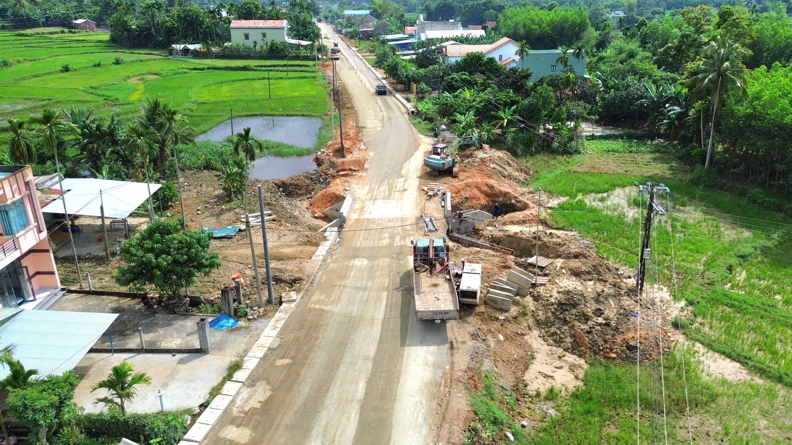 Dự án cải tạo, nâng cấp QL14E tỉnh Quảng Nam thi công ra sao?- Ảnh 10. Dự án cải tạo, nâng cấp QL14E tỉnh Quảng Nam thi công ra sao?- Ảnh 10.
