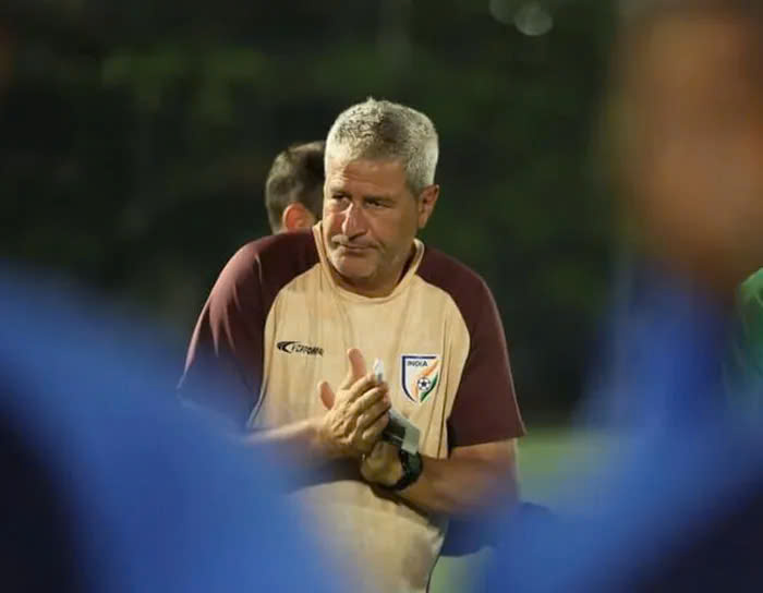 HLV Ấn Độ tuyên bố khiến tuyển Việt Nam ôm hận ngay trên sân nhà- Ảnh 1. HLV Ấn Độ tuyên bố khiến tuyển Việt Nam ôm hận ngay trên sân nhà- Ảnh 1.