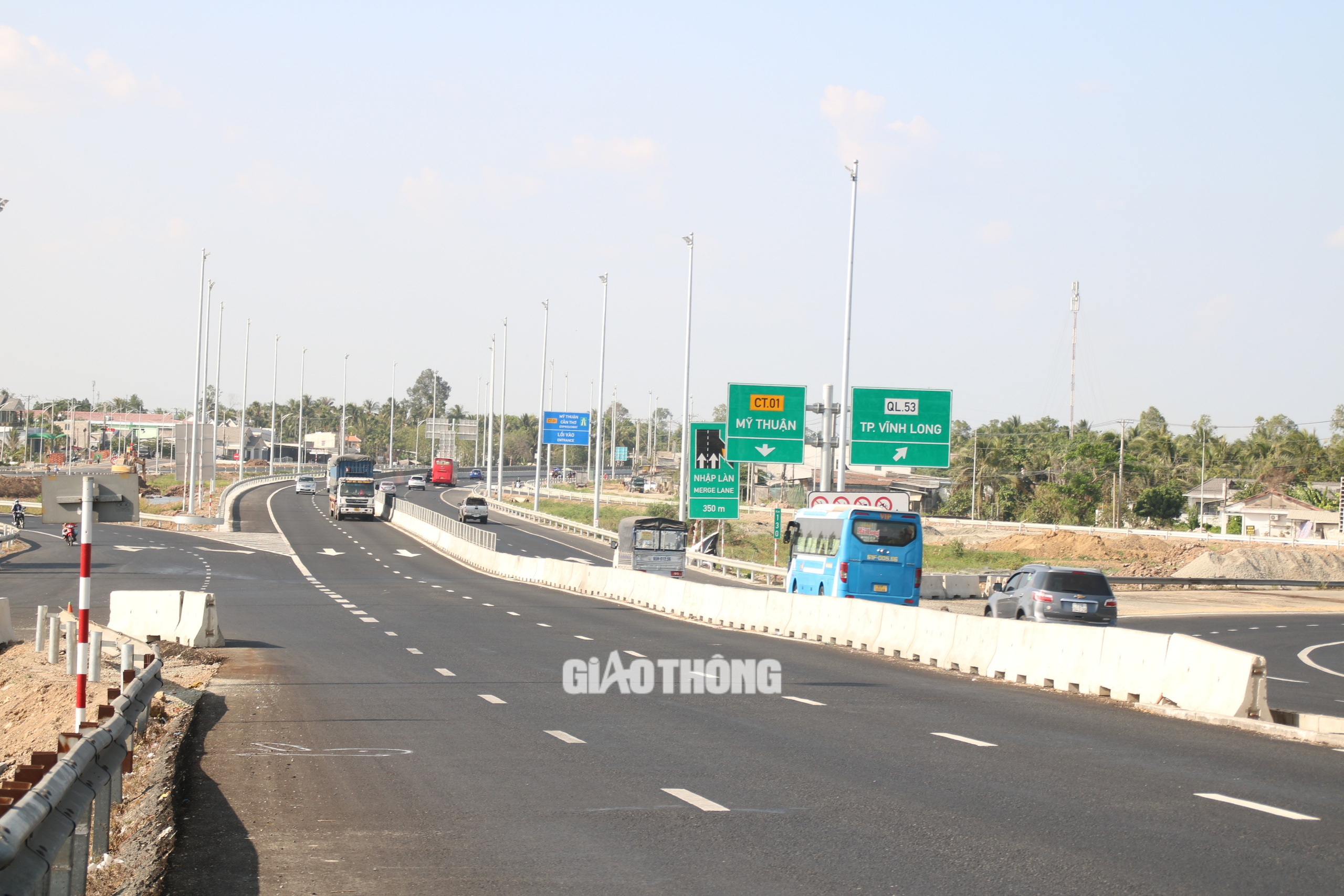 Bổ sung đường d&acirc;n sinh, n&uacute;t giao cao tốc Mỹ Thuận - Cần Thơ- Ảnh 1.