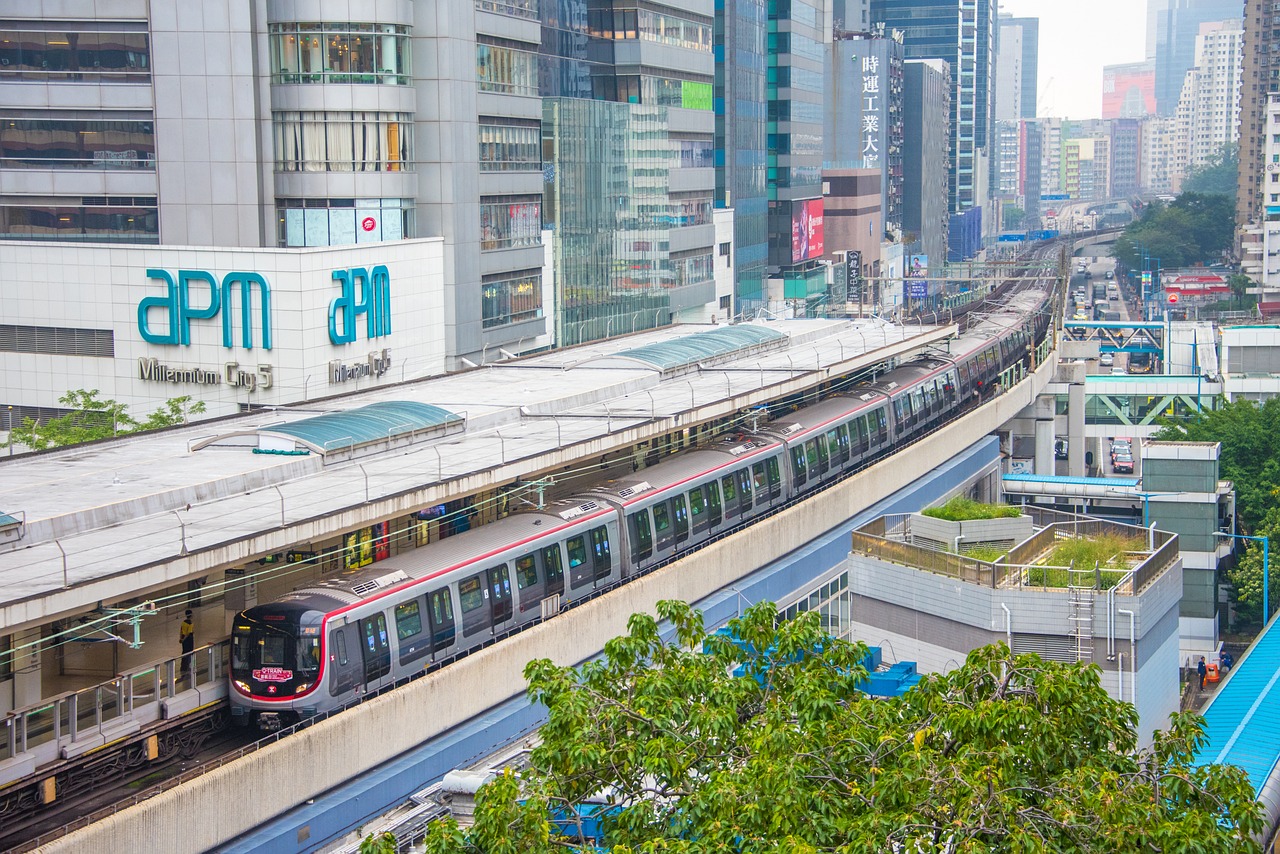 Đề xuất quy định khai th&aacute;c đất phụ cận ga đường sắt, tạo nguồn lực mới- Ảnh 2.