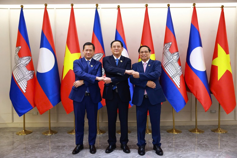 Thủ tướng Việt Nam - L&agrave;o - Campuchia nhất tr&iacute; đẩy mạnh kết nối giao th&ocirc;ng 3 nước- Ảnh 1.