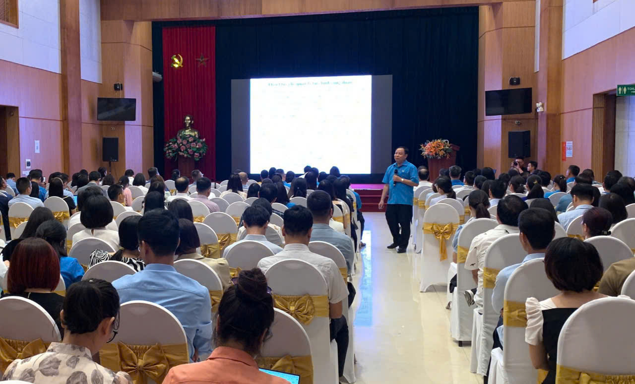 N&acirc;ng cao kỹ năng, phương ph&aacute;p hoạt động c&aacute;n bộ c&ocirc;ng đo&agrave;n giao th&ocirc;ng- Ảnh 2.