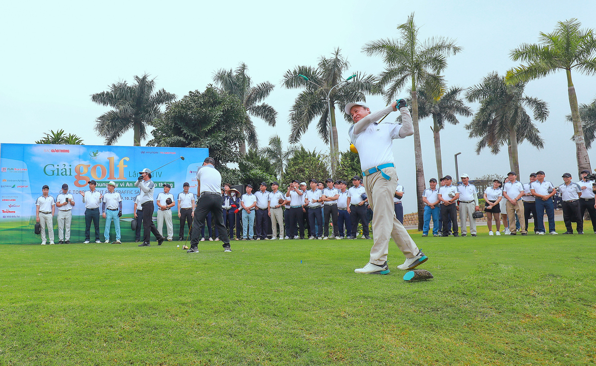 Giải golf Chung tay v&igrave; ATGT:&nbsp;Lan tỏa điều thiện từ cầu nối nh&acirc;n &aacute;i- Ảnh 3.