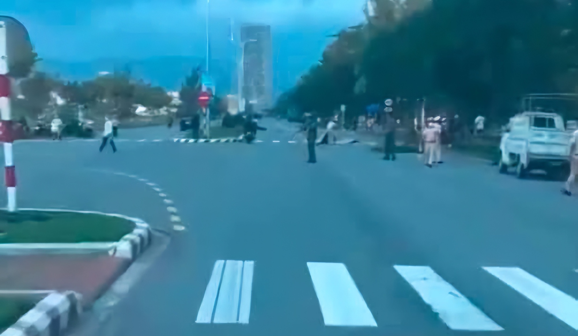 Tai nạn xe m&aacute;y, hai người tử vong tr&ecirc;n đường ven biển Đ&agrave; Nẵng- Ảnh 1.