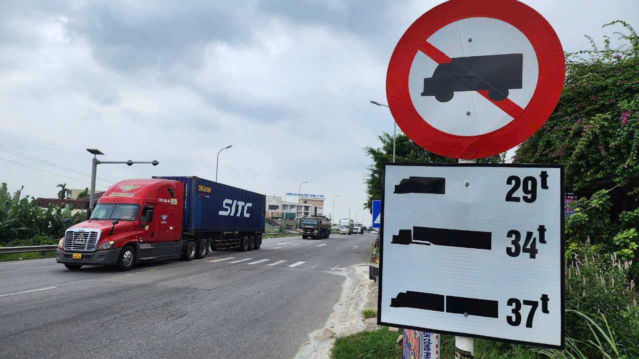 Cầu Trà Khúc 2 vận hành ra sao sau hai tháng hoạt động trở lại?- Ảnh 3. Cầu Trà Khúc 2 vận hành ra sao sau hai tháng hoạt động trở lại?- Ảnh 3.