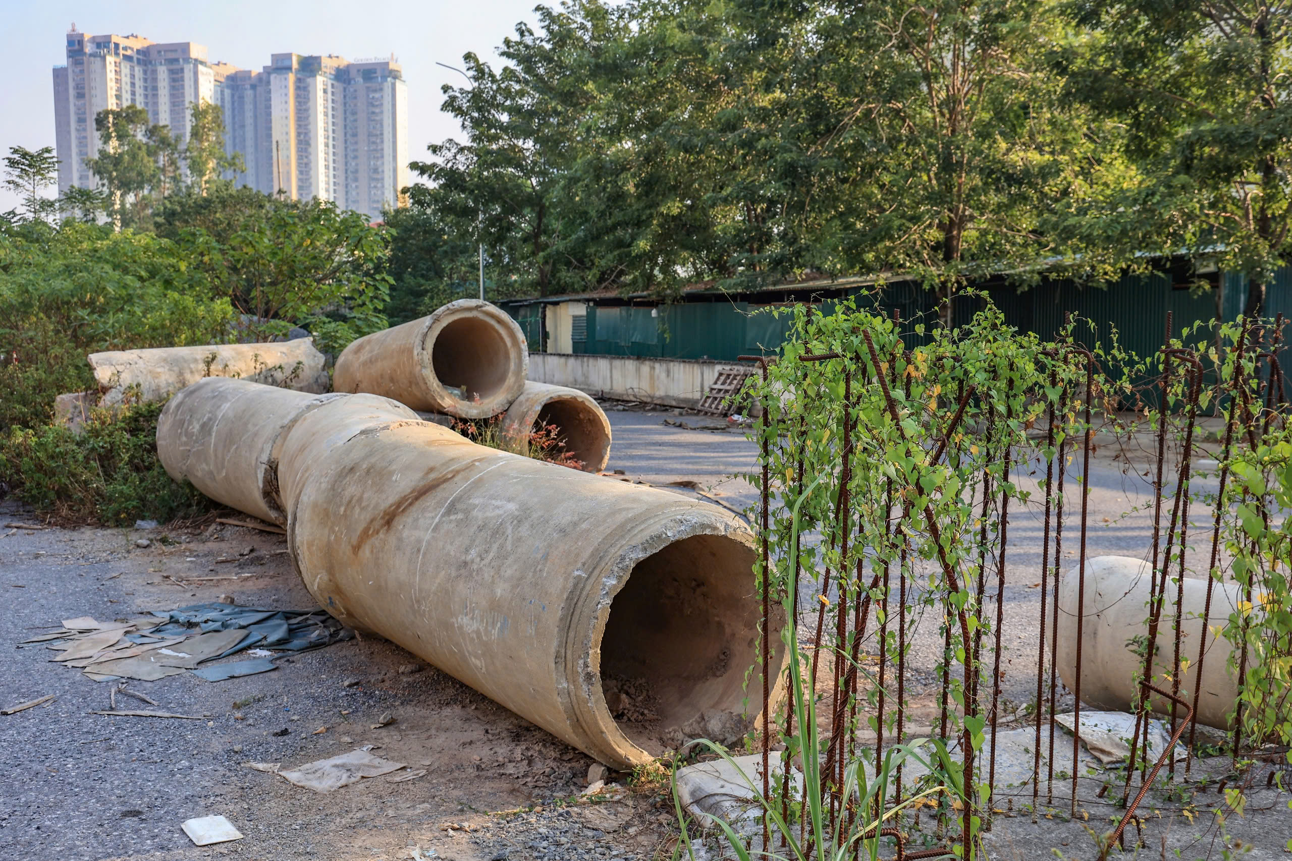 Ngổn ngang dự &aacute;n thi c&ocirc;ng đường hơn 250 tỷ tại H&agrave; Nội- Ảnh 11.