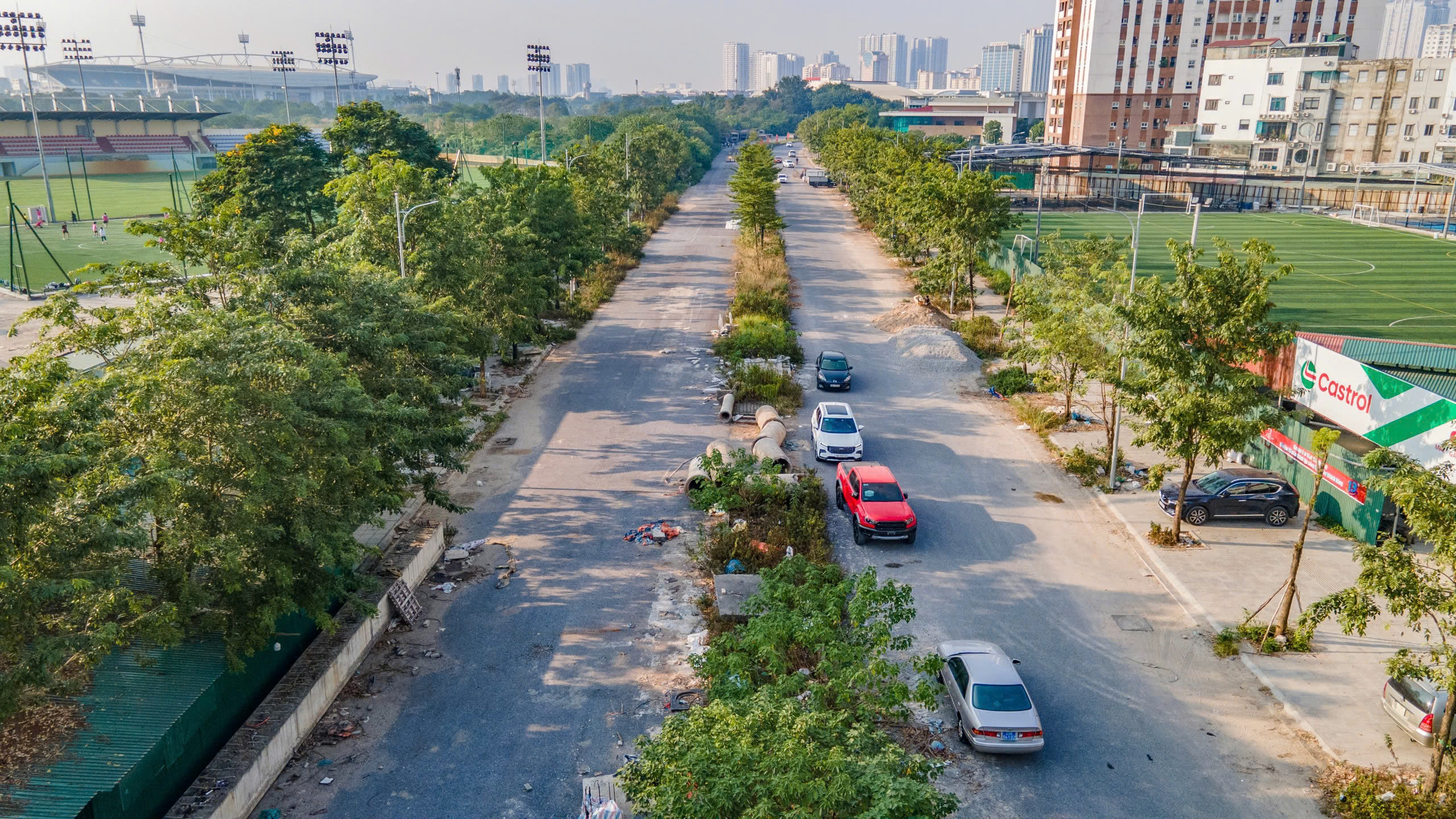 Ngổn ngang dự &aacute;n thi c&ocirc;ng đường hơn 250 tỷ tại H&agrave; Nội- Ảnh 2.