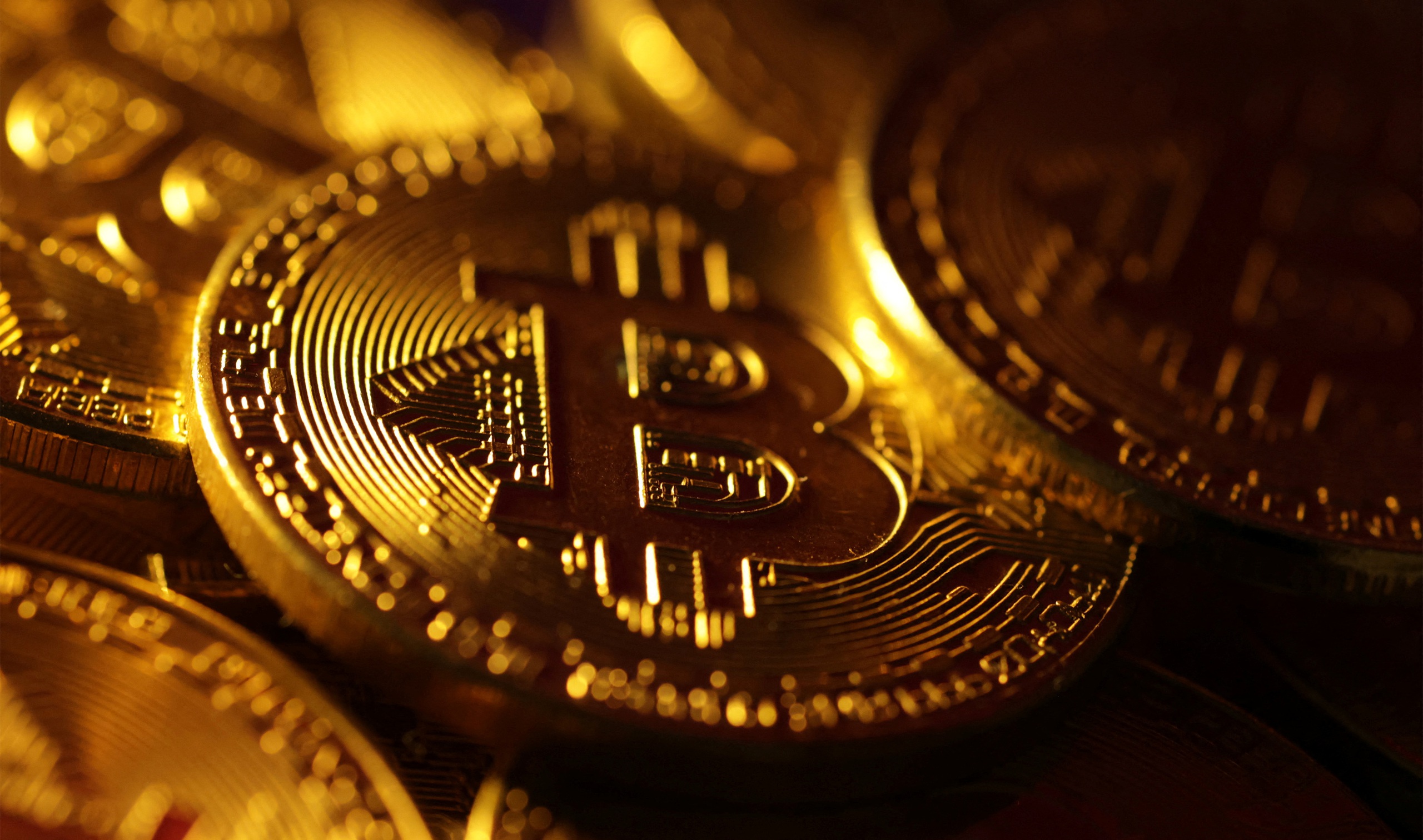 Bitcoin tiến s&aacute;t mốc 90.000 USD- Ảnh 1.