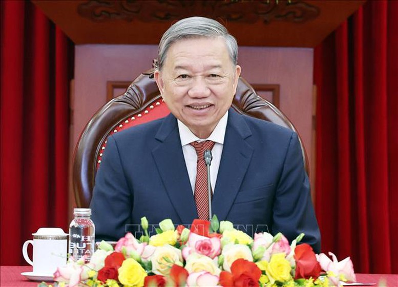 Tổng B&iacute; thư T&ocirc; L&acirc;m điện đ&agrave;m với Tổng thống đắc cử Hoa Kỳ Donald Trump- Ảnh 1.