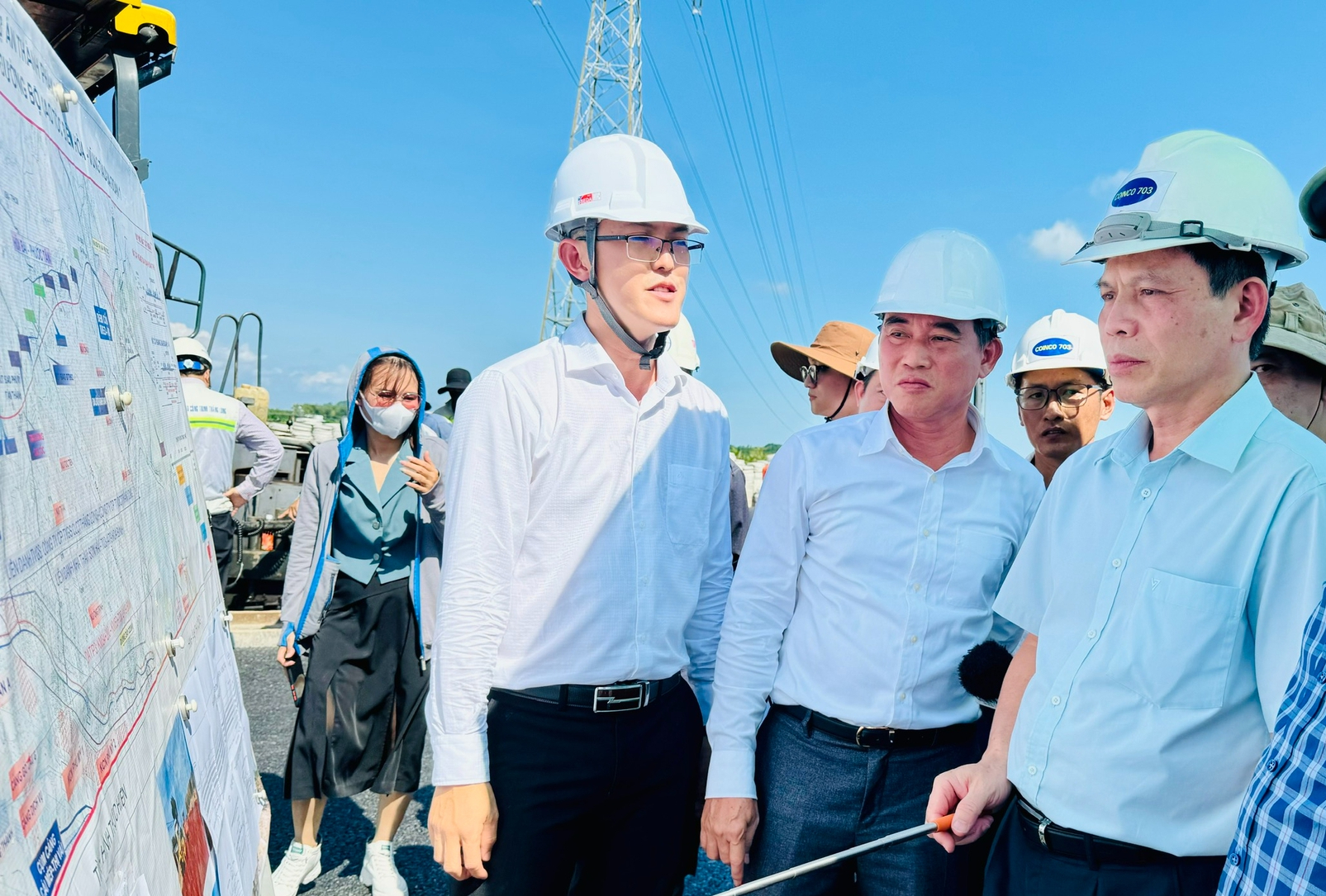 Nỗ lực th&ocirc;ng xe cao tốc Bi&ecirc;n H&ograve;a - Vũng T&agrave;u đoạn 3 v&agrave;o 30/4/2025- Ảnh 1.