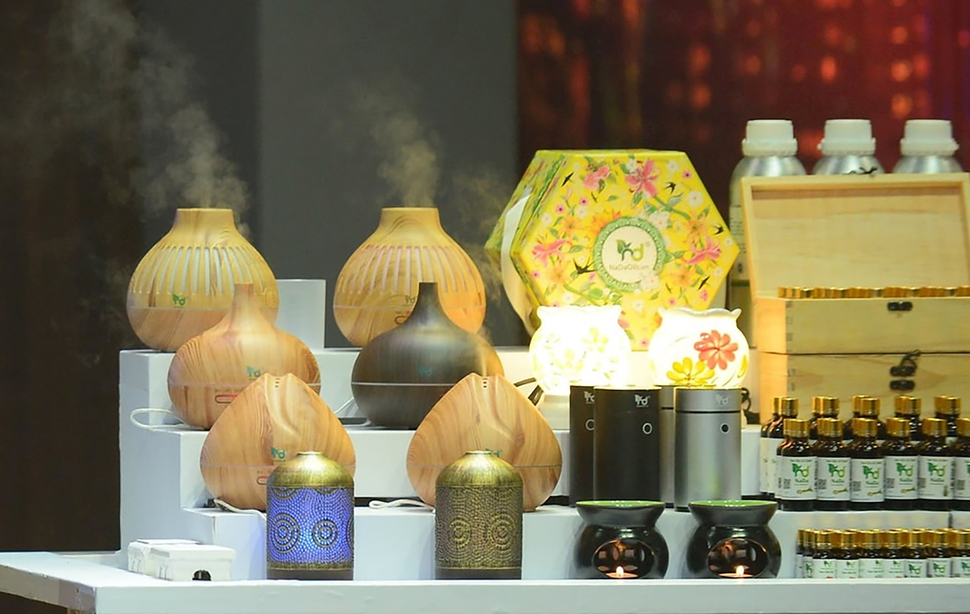 Doanh nh&acirc;n 9X thu h&agrave;ng chục tỷ nhờ b&aacute;n tinh dầu- Ảnh 2.