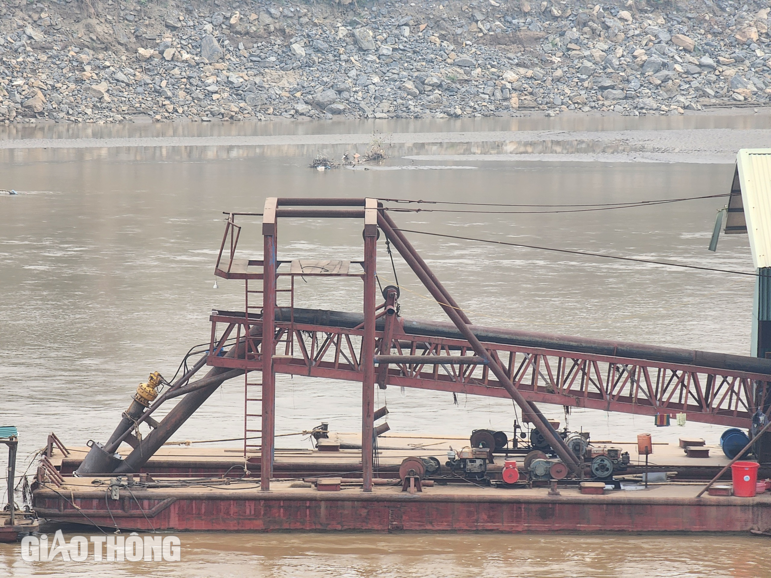 Khảo s&aacute;t địa chất chuẩn bị x&acirc;y cầu Phong Ch&acirc;u mới- Ảnh 3.