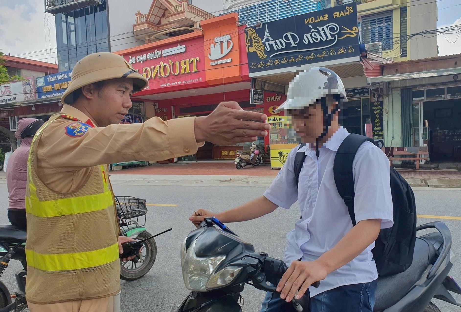"Qu&aacute;i xế" g&acirc;y nhiều tai nạn, Hải Dương mạnh tay xử l&yacute;- Ảnh 1.