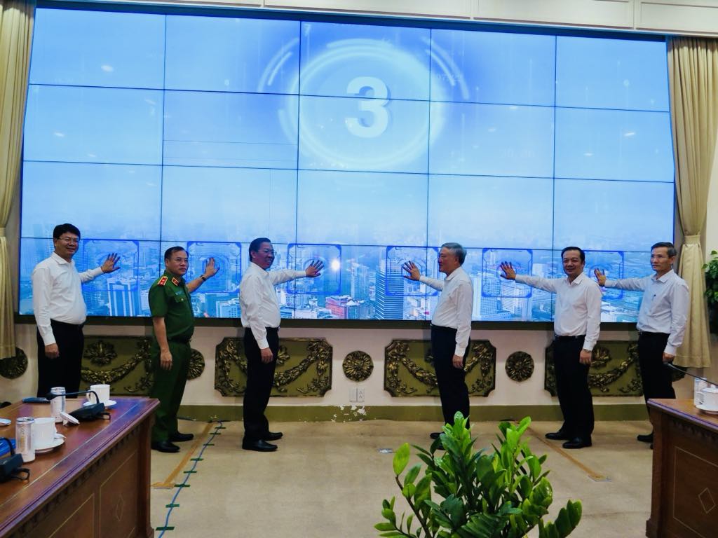 TP.HCM ra mắt app C&ocirc;ng d&acirc;n số, người d&acirc;n dễ d&agrave;ng gửi phản &aacute;nh, tra hồ sơ- Ảnh 1.