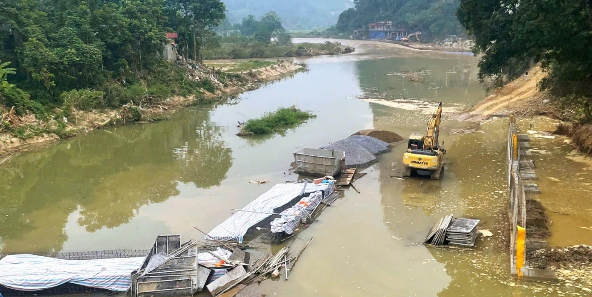 Thủy điện xả nước bất thường g&acirc;y thiệt hại dự &aacute;n k&egrave; hạ du Bắc Kạn- Ảnh 1.