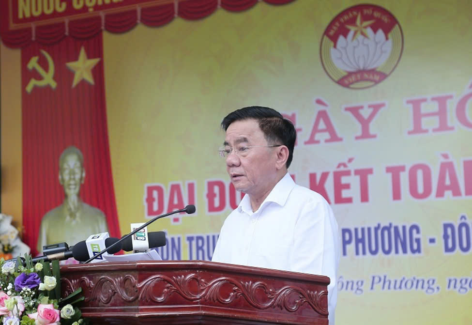 Thường trực Ban B&iacute; thư Trần Cẩm T&uacute; dự ng&agrave;y hội đại đo&agrave;n kết tại Th&aacute;i B&igrave;nh- Ảnh 1.