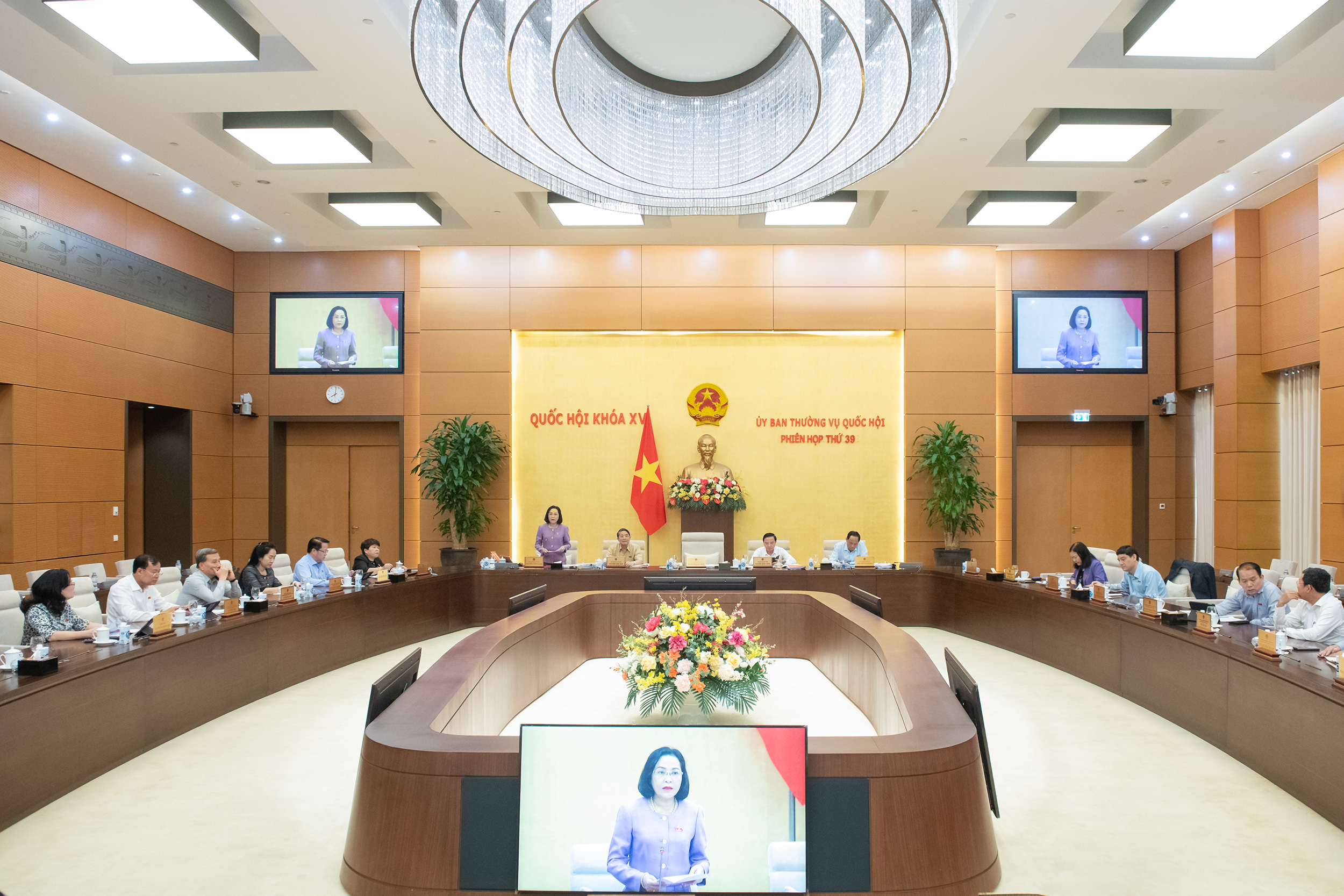 Đề xuất khám, chữa bệnh tại nhà được thanh toán bảo hiểm y tế- Ảnh 2. Đề xuất khám, chữa bệnh tại nhà được thanh toán bảo hiểm y tế- Ảnh 2.