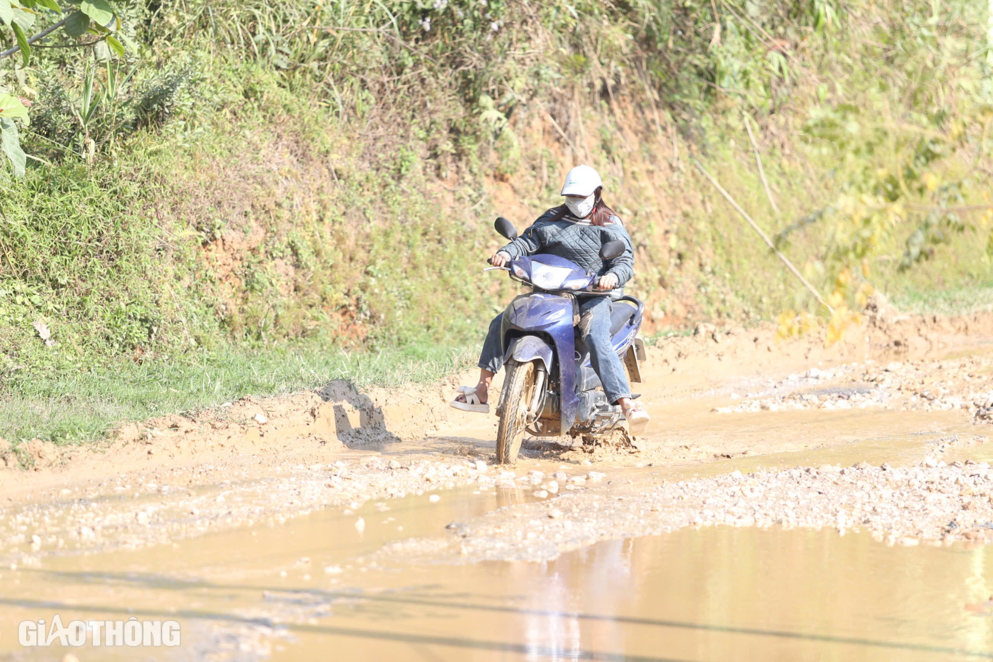 D&acirc;n khổ v&igrave; đường tỉnh ở Bắc Kạn như "ruộng c&agrave;y"- Ảnh 6.