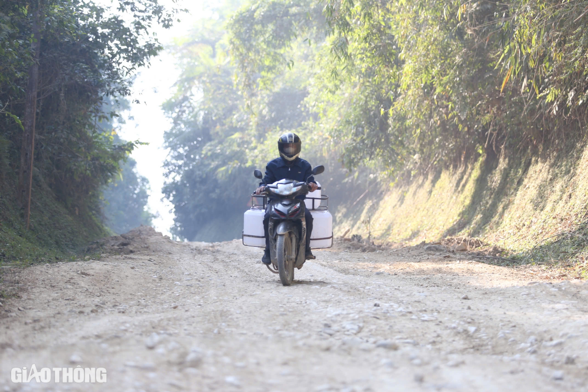 D&acirc;n khổ v&igrave; đường tỉnh ở Bắc Kạn như "ruộng c&agrave;y"- Ảnh 9.