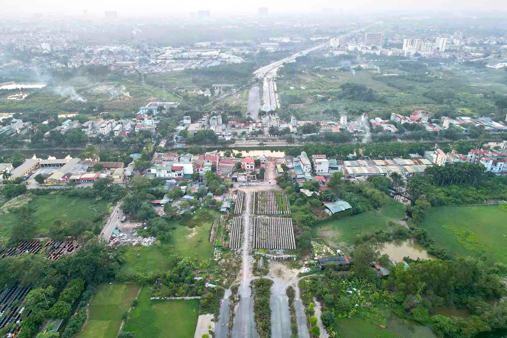 Tiến độ tuyến đường 10 l&agrave;n xe nối T&acirc;y hồ T&acirc;y với Sơn T&acirc;y- Ảnh 2.