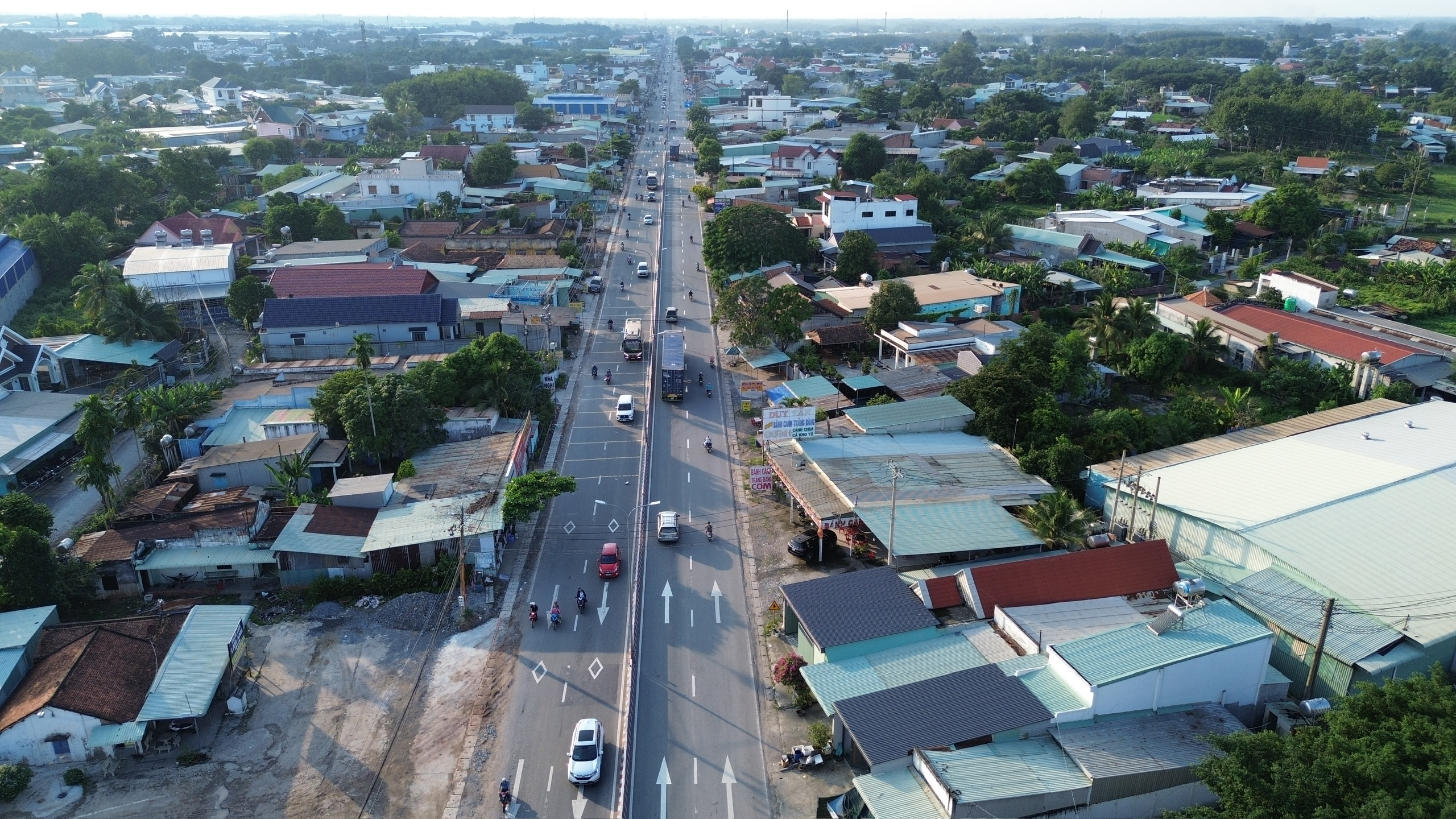 TP.HCM cần khoảng 60.000 tỷ đồng nâng cấp, mở rộng 4 cửa ngõ huyết mạch- Ảnh 1. TP.HCM cần khoảng 60.000 tỷ đồng nâng cấp, mở rộng 4 cửa ngõ huyết mạch- Ảnh 1.