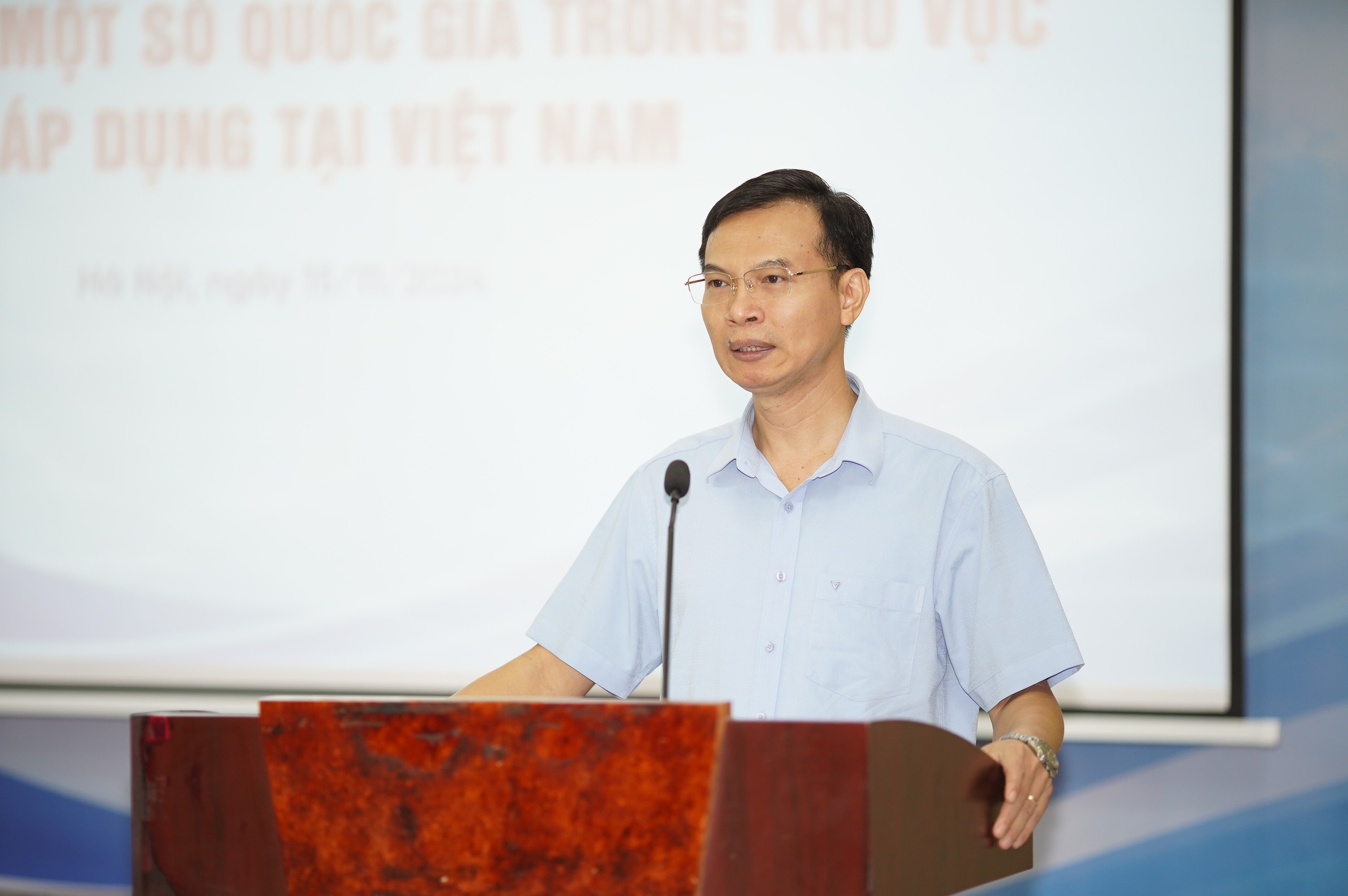 Chuy&ecirc;n gia b&agrave;n giải ph&aacute;p bảo vệ an to&agrave;n trẻ em tr&ecirc;n xe &ocirc; t&ocirc;- Ảnh 1.