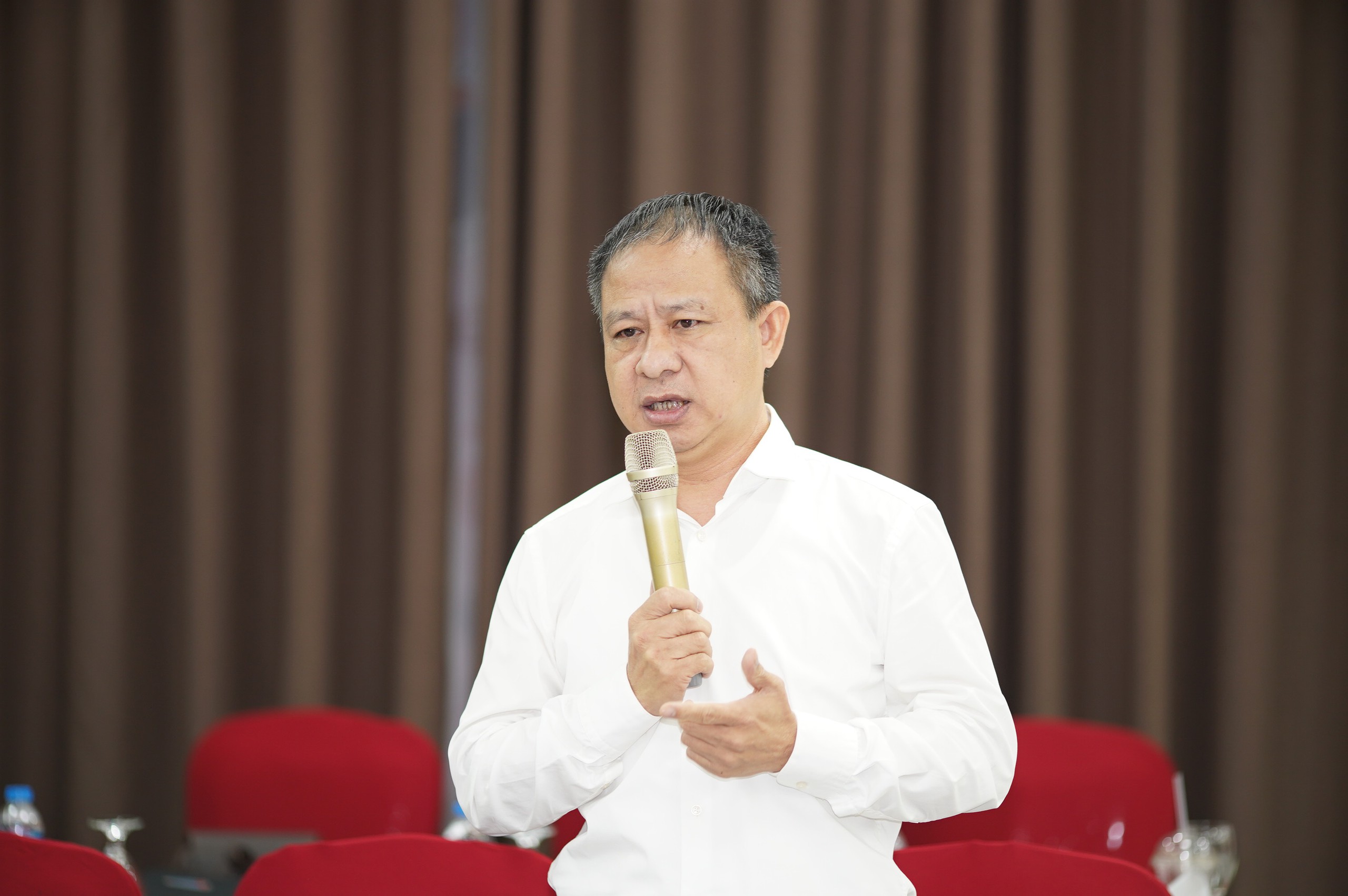 Chuy&ecirc;n gia b&agrave;n giải ph&aacute;p bảo vệ an to&agrave;n trẻ em tr&ecirc;n xe &ocirc; t&ocirc;- Ảnh 7.