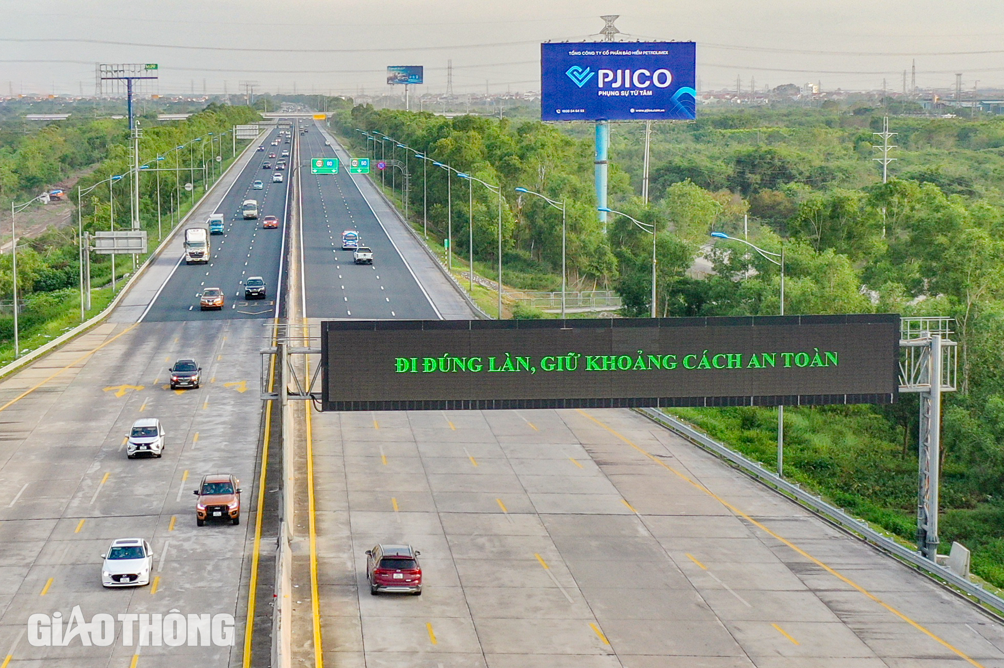 Kh&aacute;m ph&aacute; &ldquo;bộ n&atilde;o&rdquo; điều h&agrave;nh cao tốc H&agrave; Nội - Hải Ph&ograve;ng- Ảnh 12.