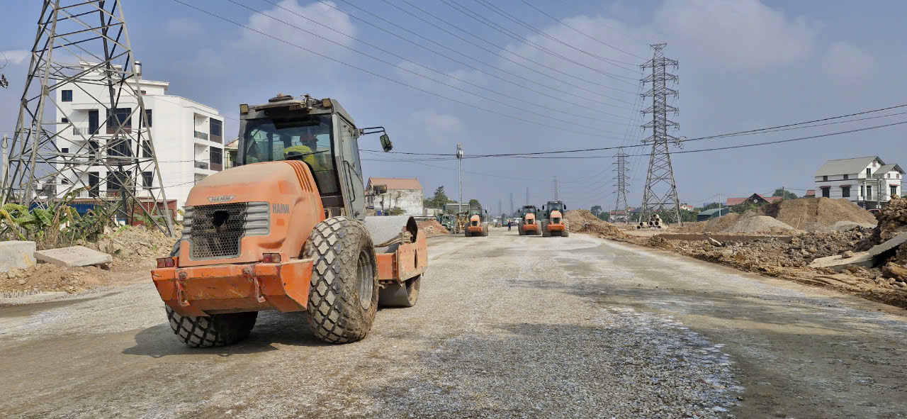 Đường li&ecirc;n kết v&ugrave;ng, nối Bắc Giang với Th&aacute;i Nguy&ecirc;n v&agrave; Vĩnh Ph&uacute;c sắp ho&agrave;n th&agrave;nh- Ảnh 8.