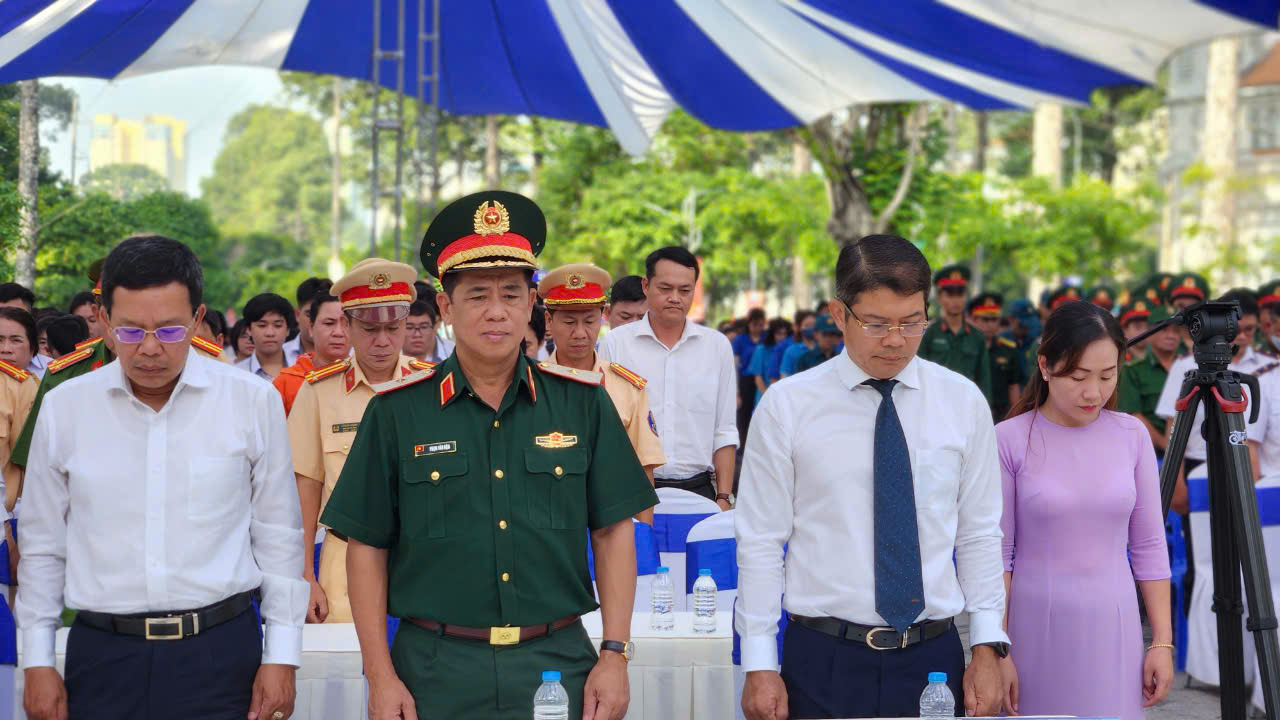 H&atilde;y đi chậm lại v&igrave; tương lai trẻ thơ- Ảnh 3.